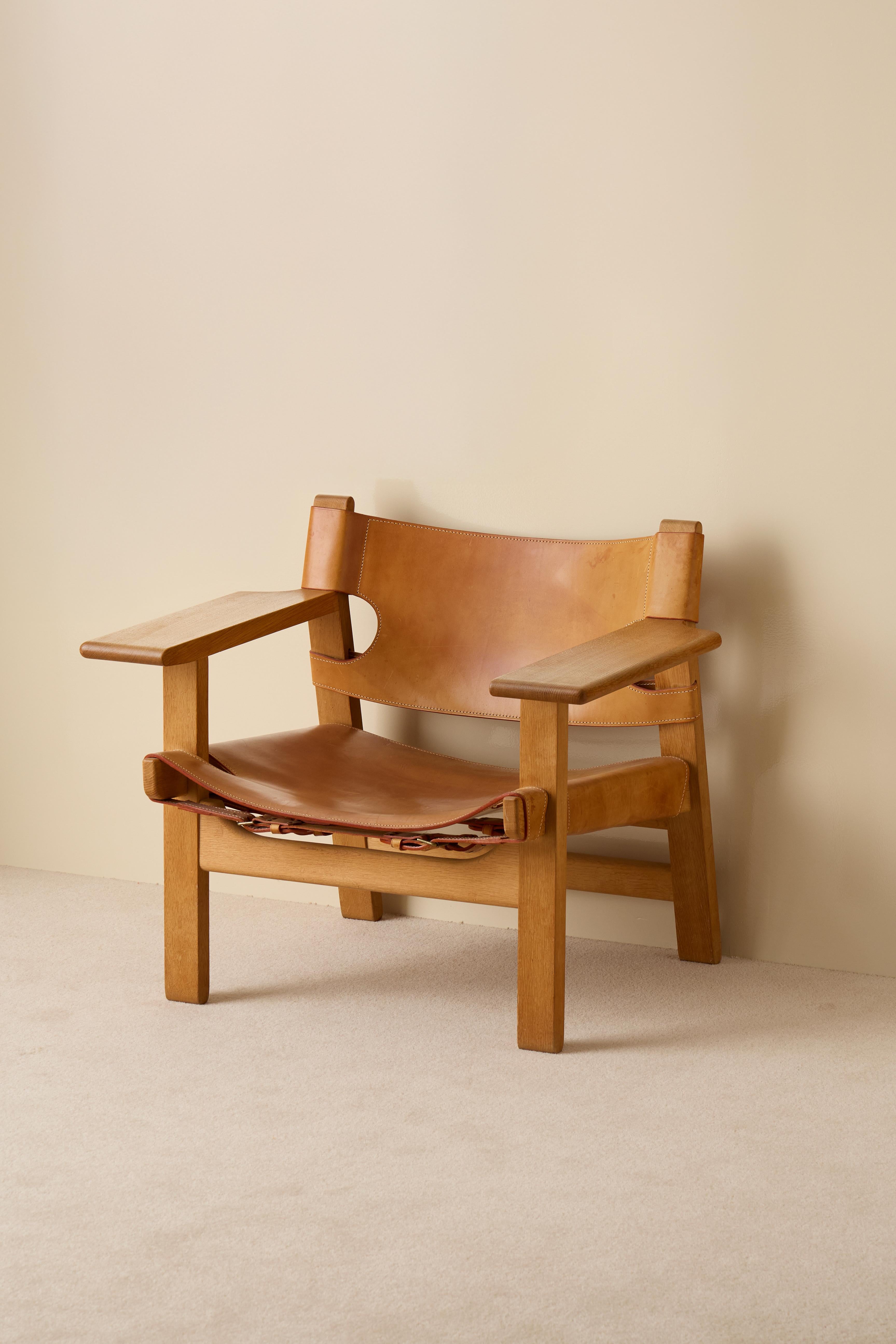 Danois Paire de chaises espagnoles par Børge Mogensen, années 1960 en vente