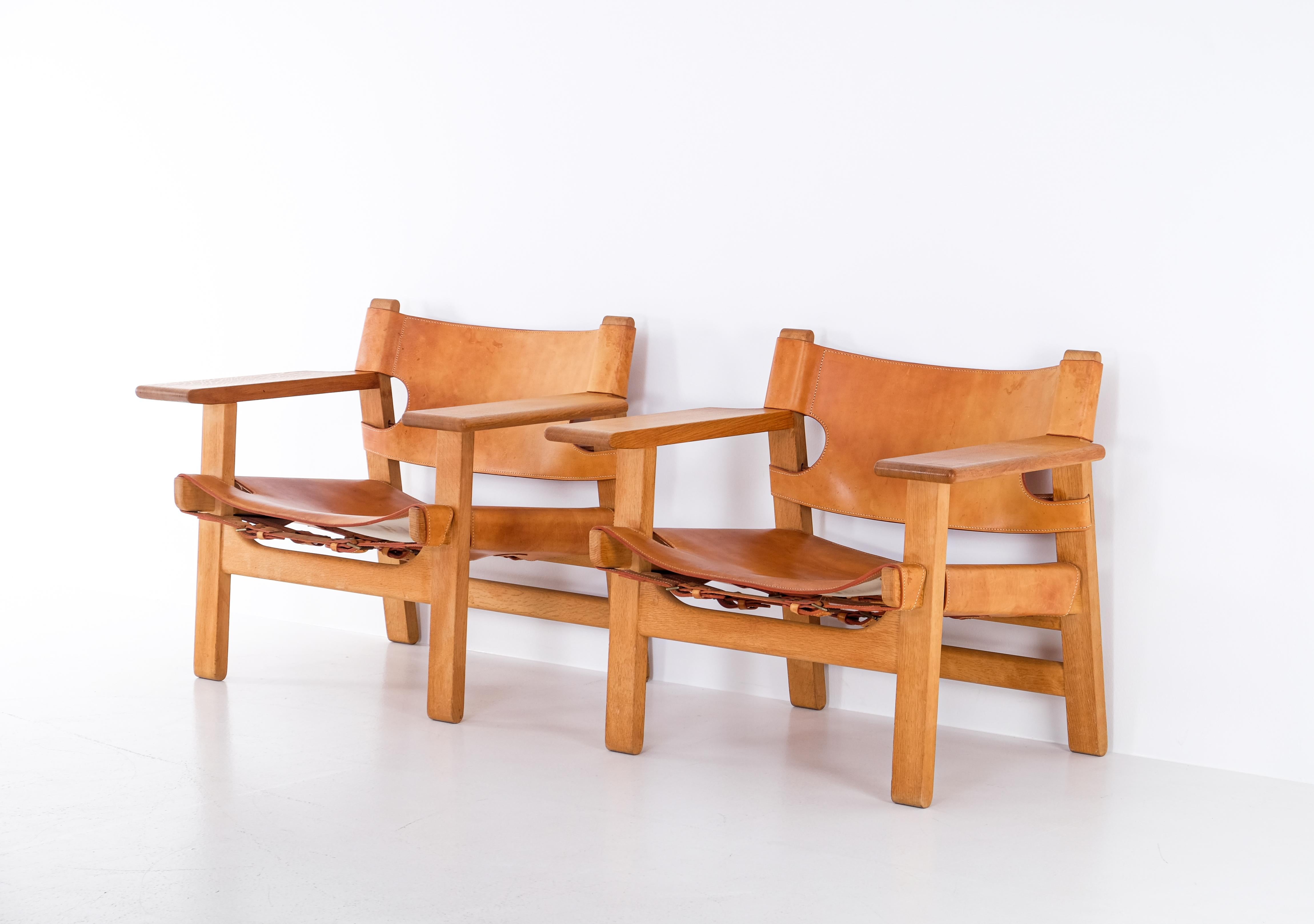 Pair of Spanish Chairs by Børge Mogensen, 1960s For Sale 1