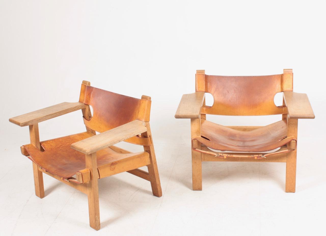Pair of Spanish Chairs in Patinated Leather and Oak by Børge Mogensen, 1950s 1