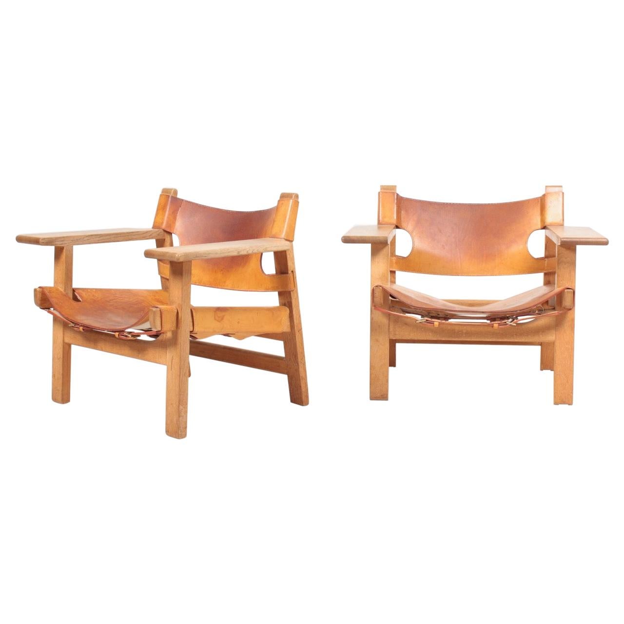Pair of Spanish Chairs in Patinated Leather and Oak by Børge Mogensen, 1950s