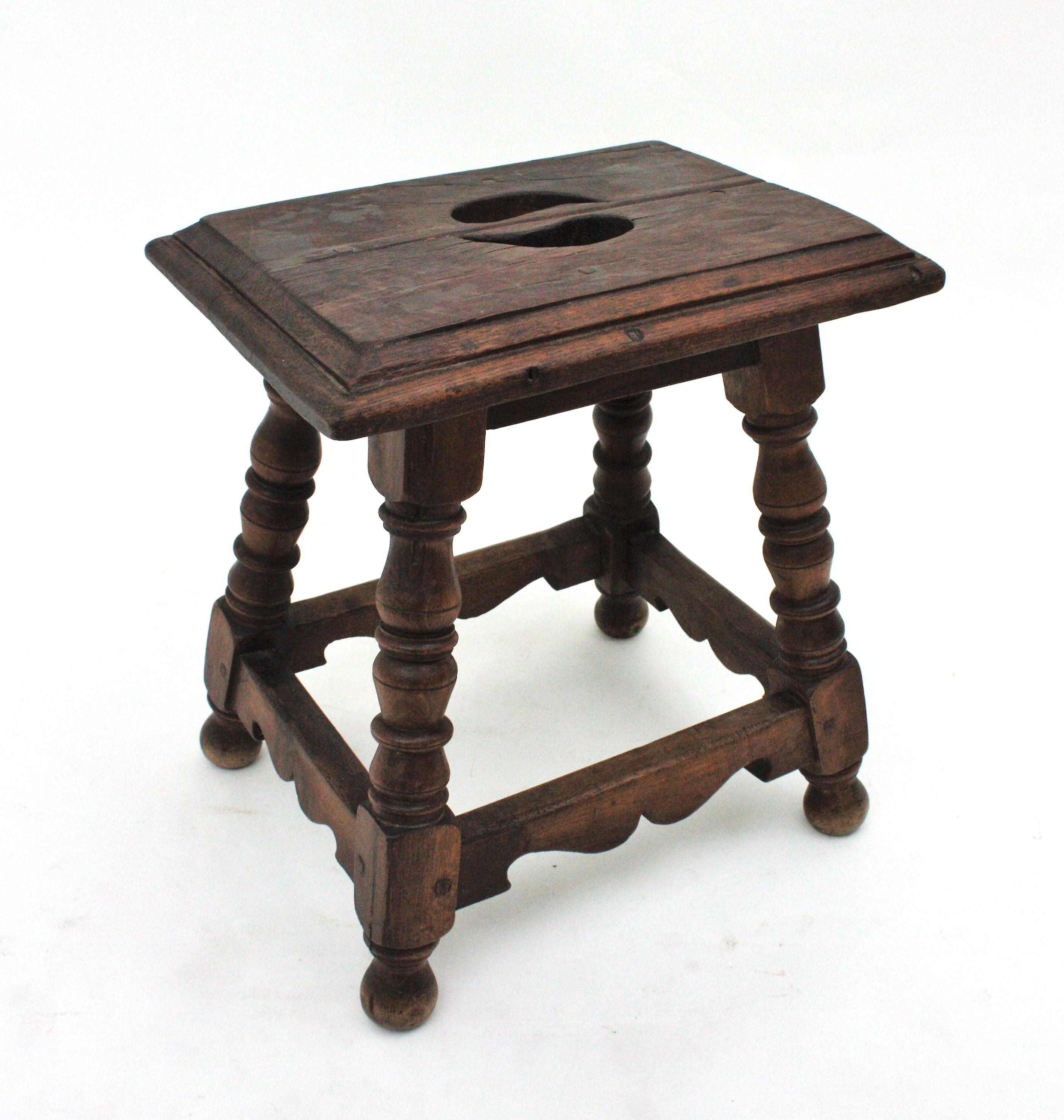 Pair of Spanish Colonial Side Tables / Stools in Carved Wood, 1940s For Sale 6