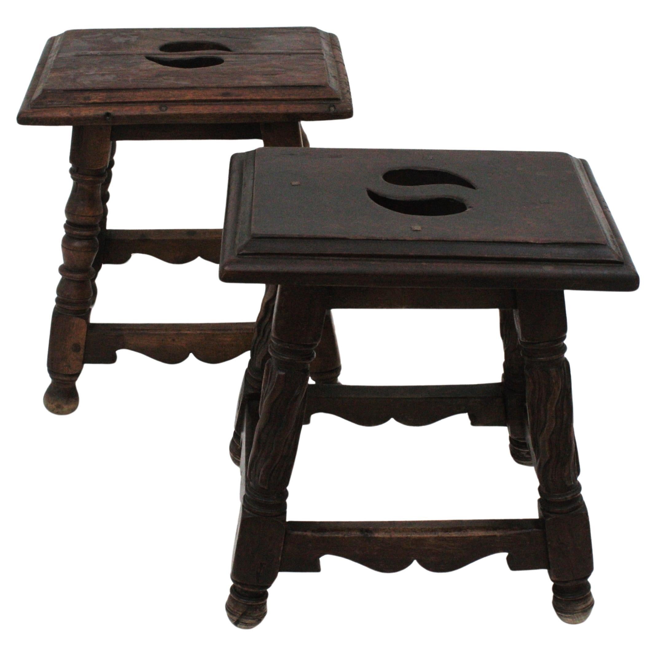 Pair of Spanish Colonial Side Tables / Stools in Carved Wood, 1940s For Sale 15