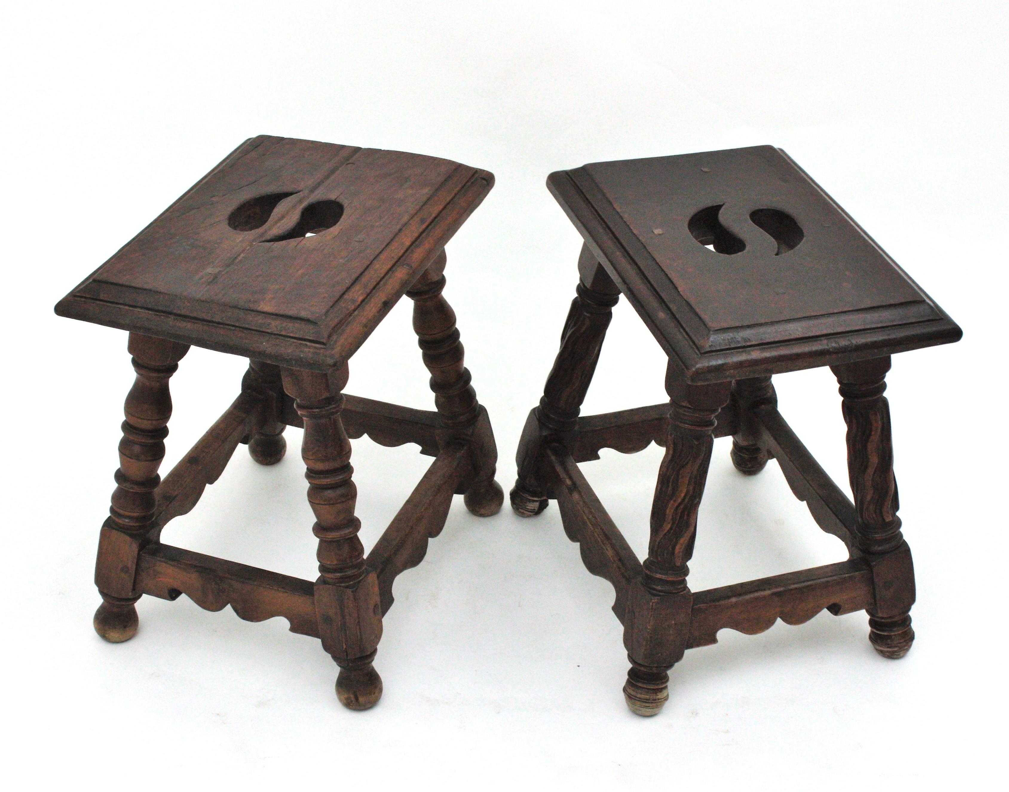 Pair of Spanish Colonial Side Tables / Stools in Carved Wood, 1940s For Sale 2