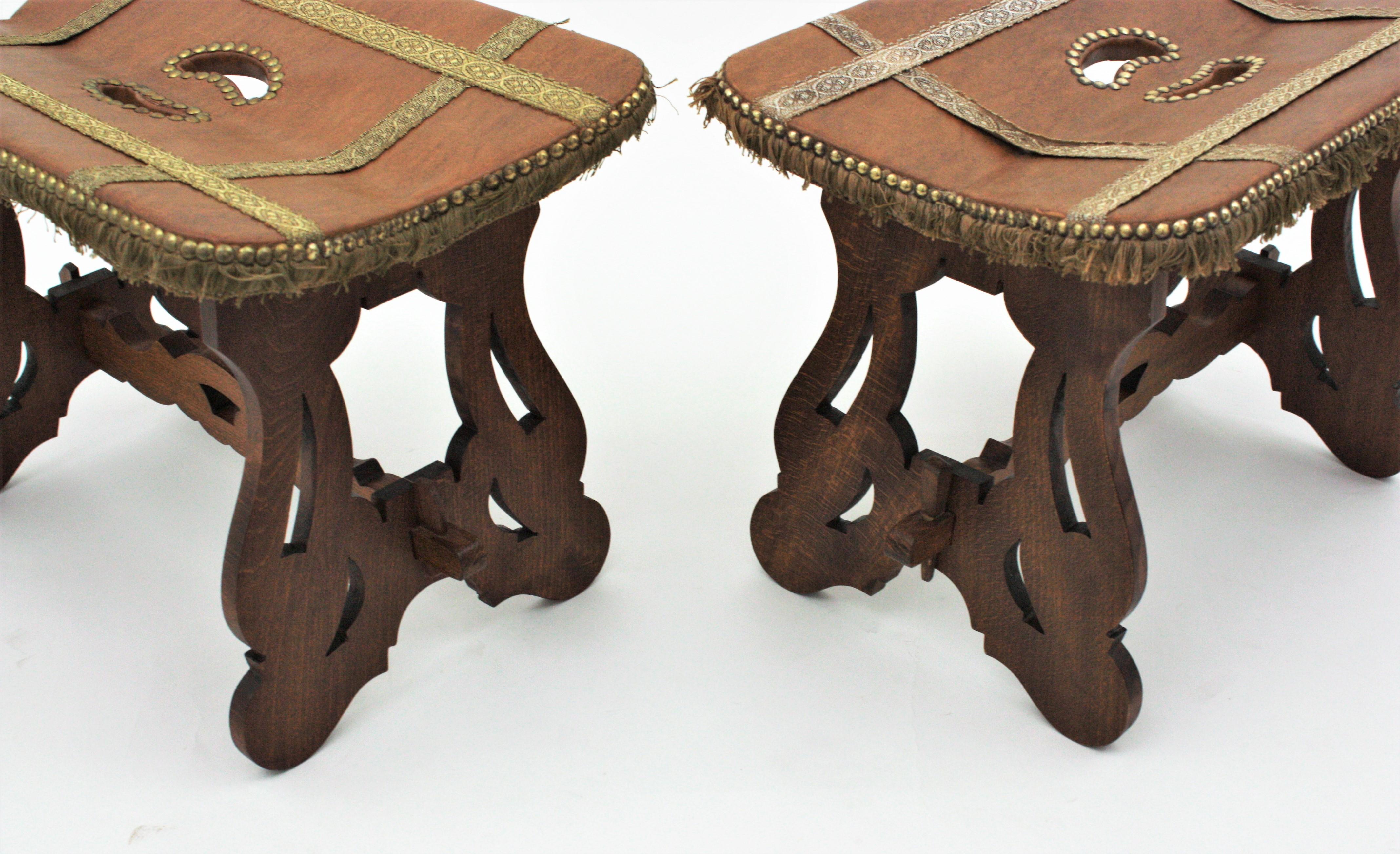 20th Century Pair of Spanish Stools in Wood and Leatherette, 1950s For Sale