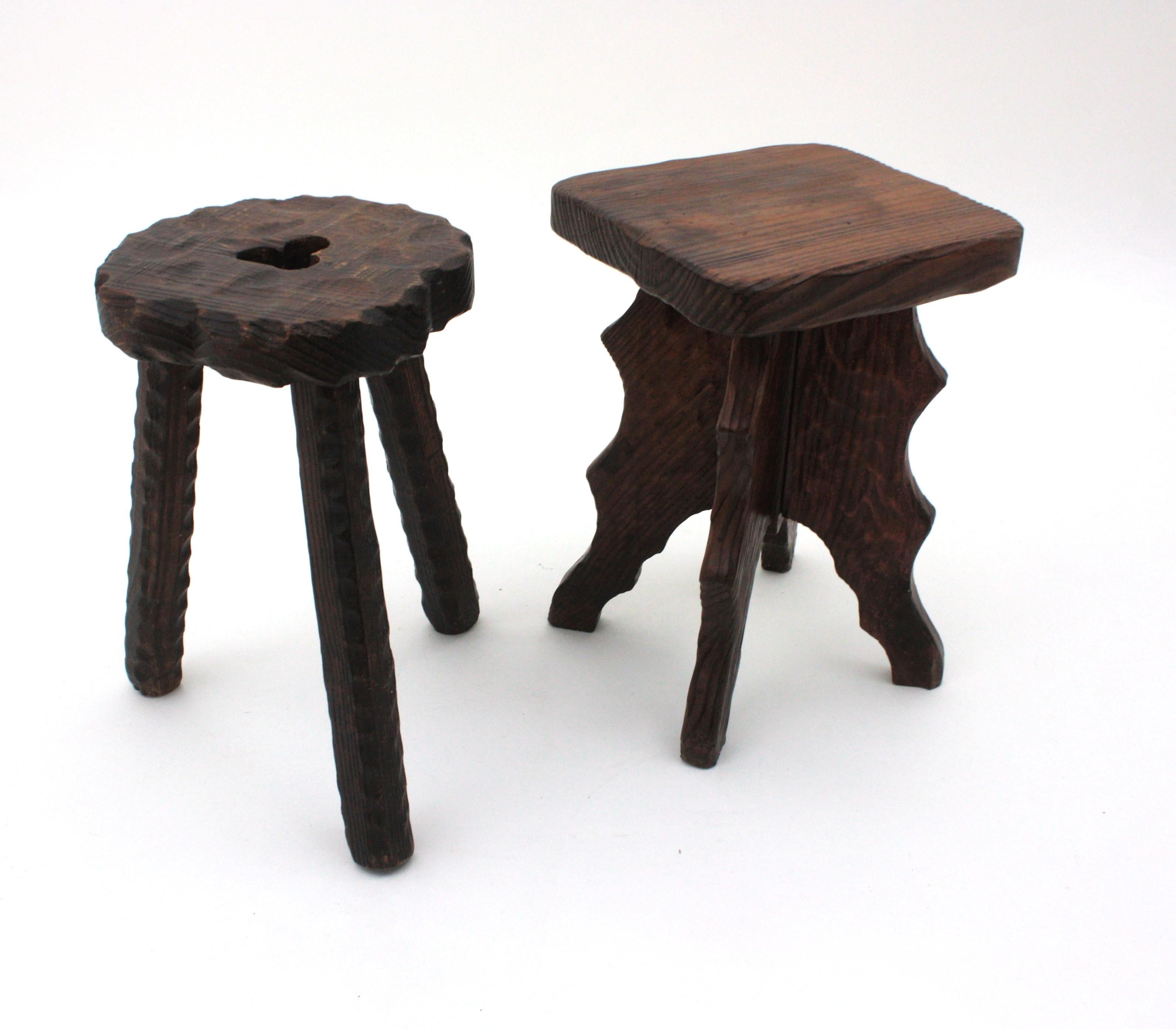Pair of Spanish Colonial Stools / Side Tables in Carved Wood, 1940s For Sale 3