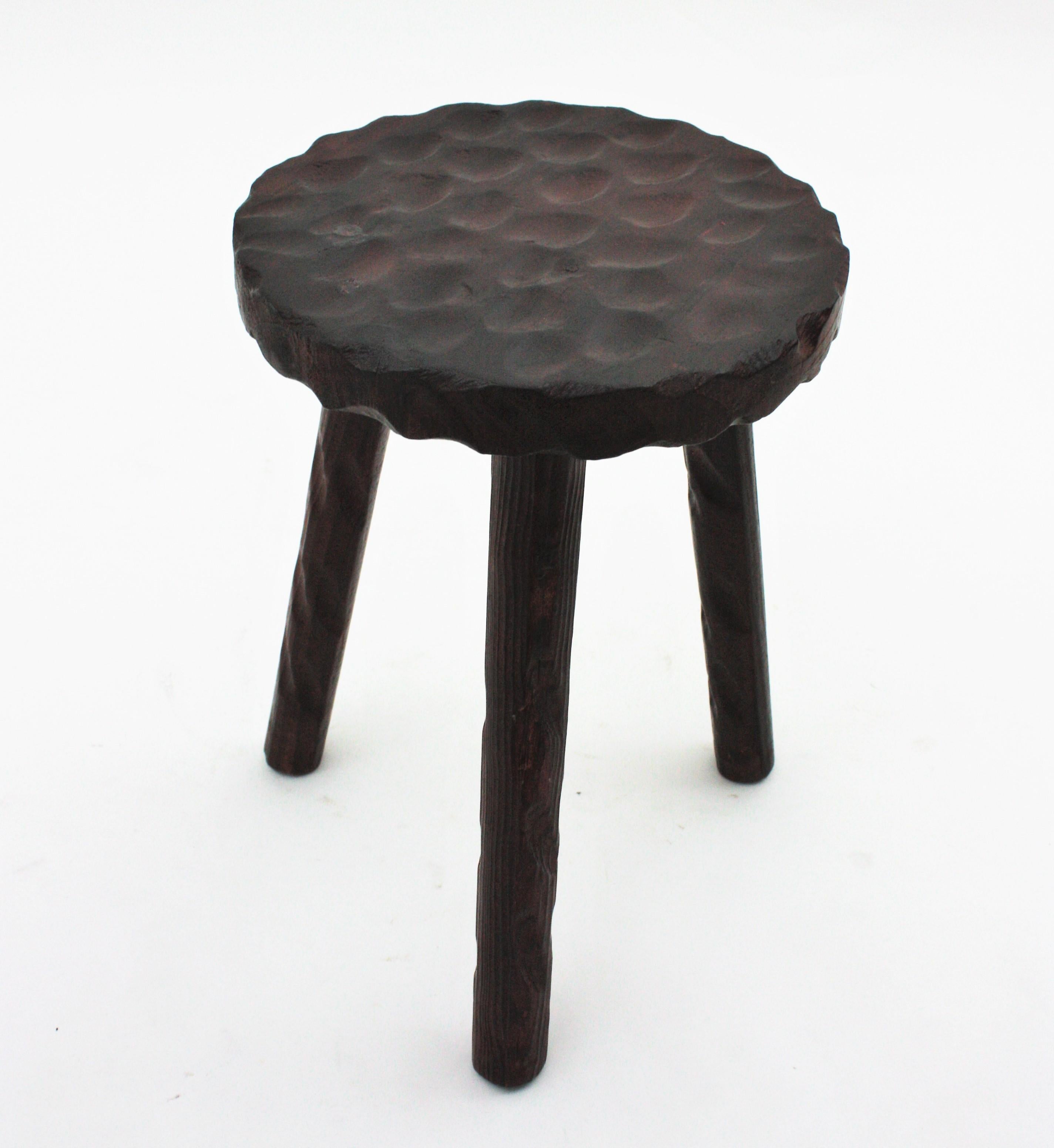 Pair of Spanish Colonial Tripod Stools in Carved Wood, 1940s For Sale 11