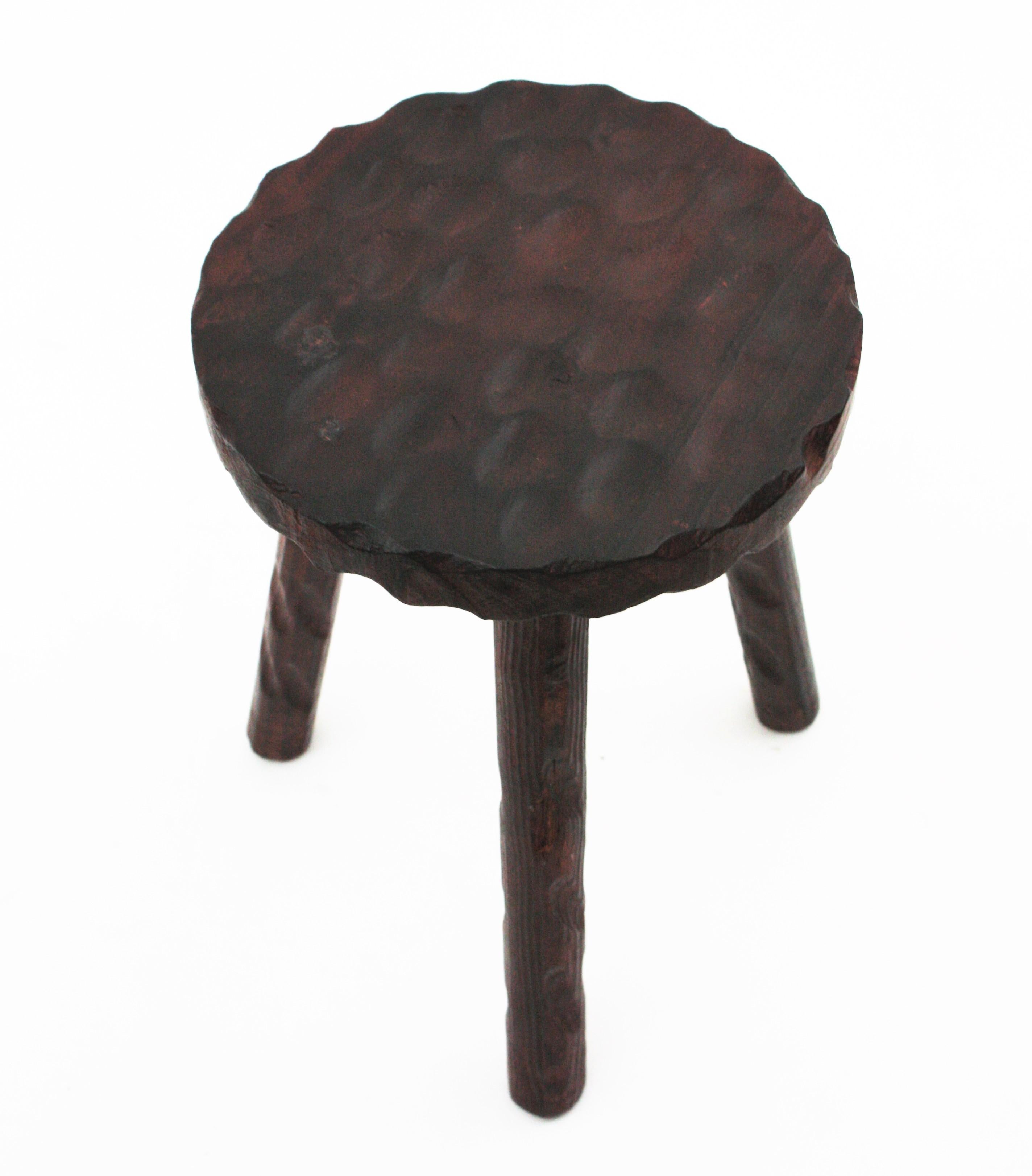 Pair of Spanish Colonial Tripod Stools in Carved Wood, 1940s For Sale 13