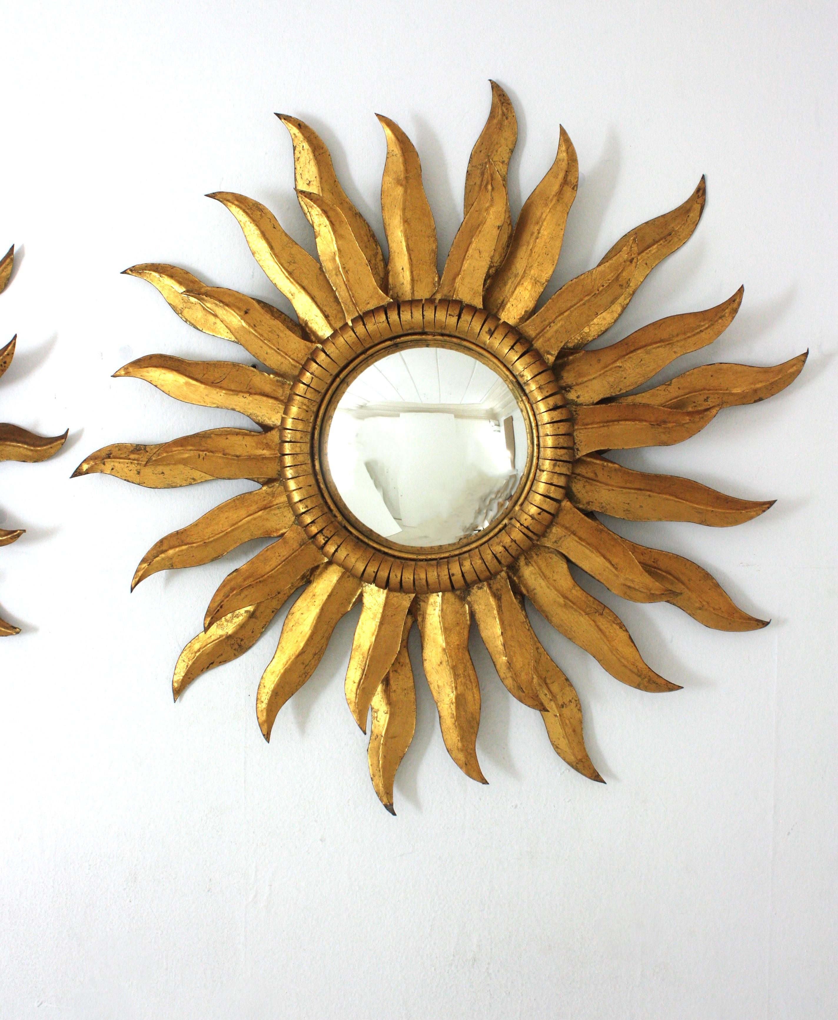 Pair of Spanish Double Layered Convex Sunburst Mirrors in Gilt Metal For Sale 5