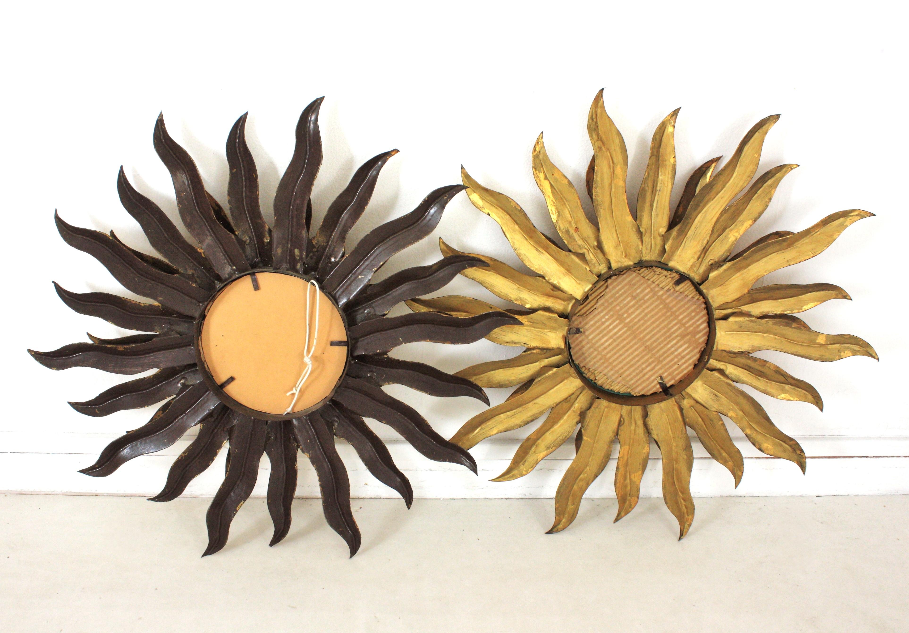 Pair of Spanish Double Layered Convex Sunburst Mirrors in Gilt Metal For Sale 10