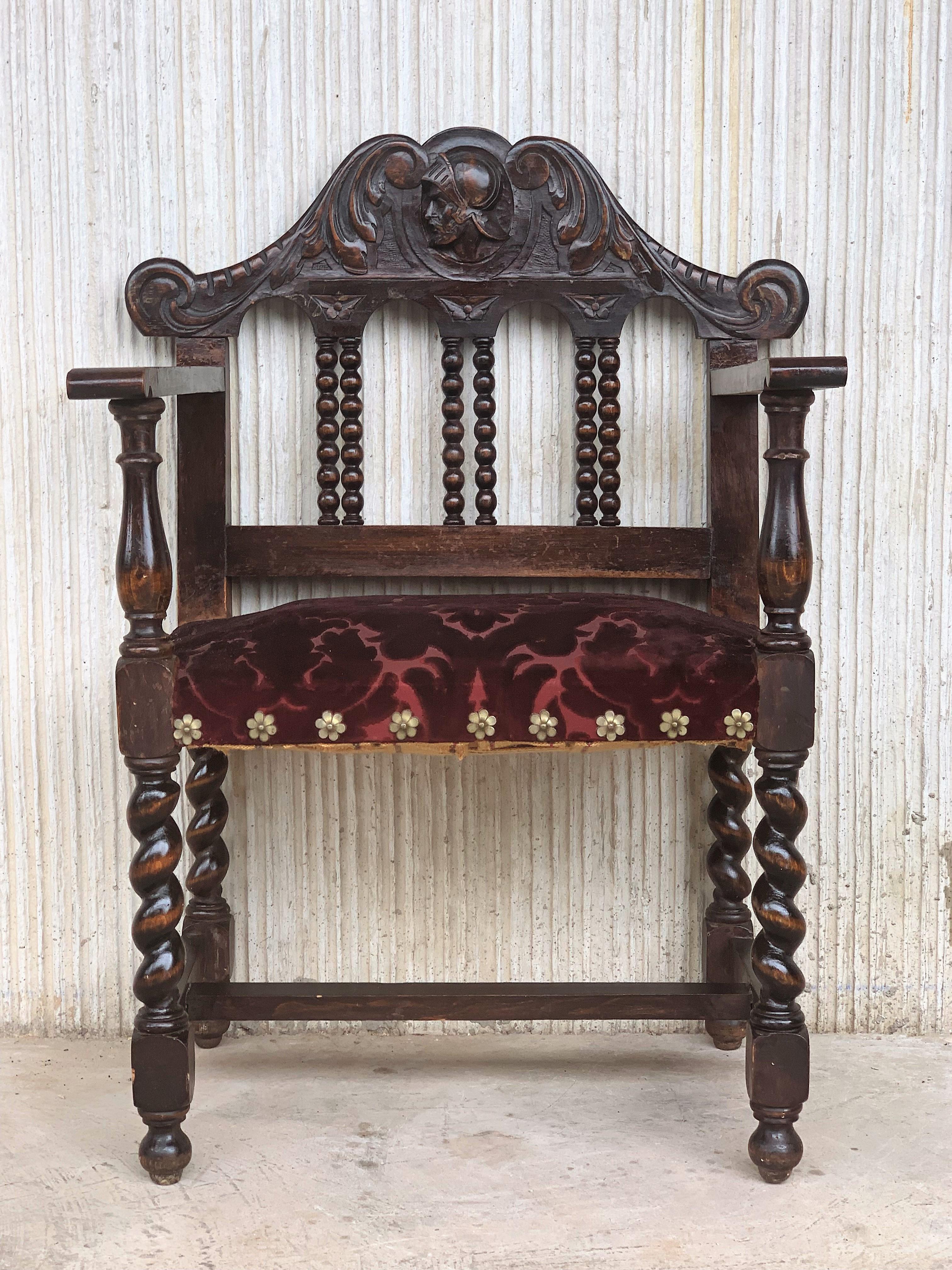 Catalan armchairs, turned bars and carved backrests, generous padded seats above a stretcher, the turned legs connected by h-form, also turned, stretchers, raised on small feet.
Unusual design, very comfortable and resistant