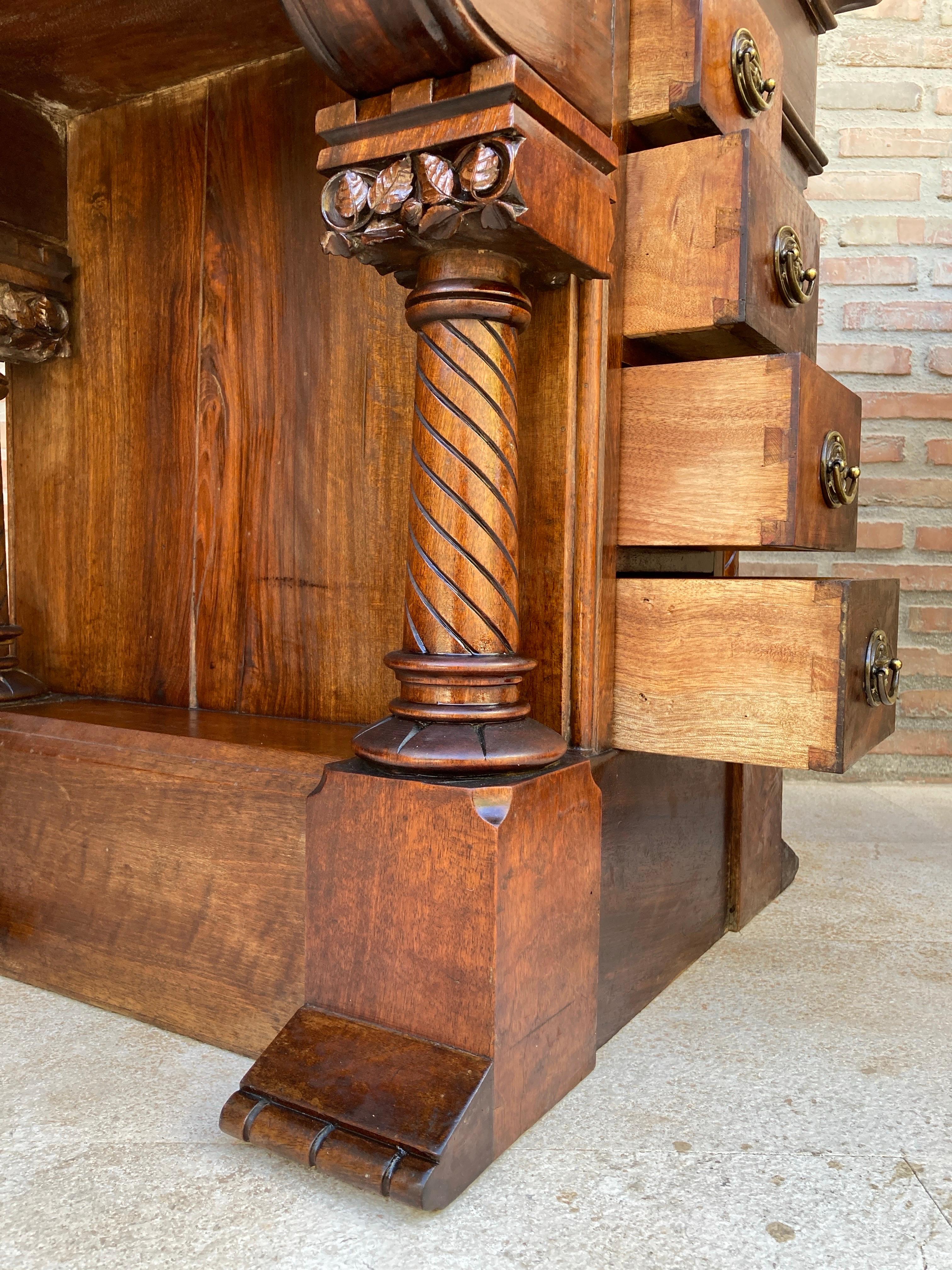 Pair of Spanish Empire Revival Console Tables with Spiral Columns, 1890s en vente 8