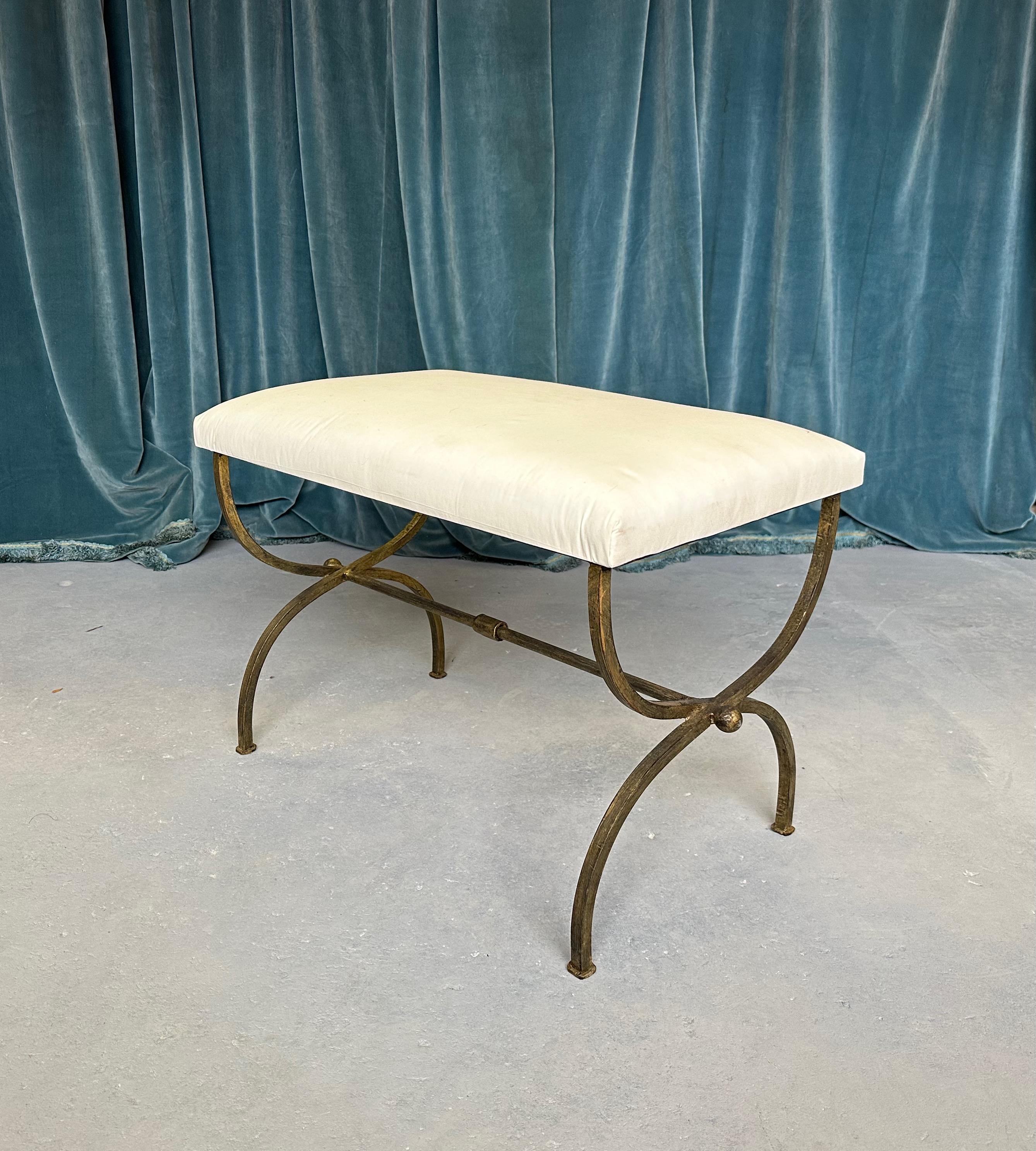 Espagnol Paire de bancs espagnols en fer doré et mousseline en vente