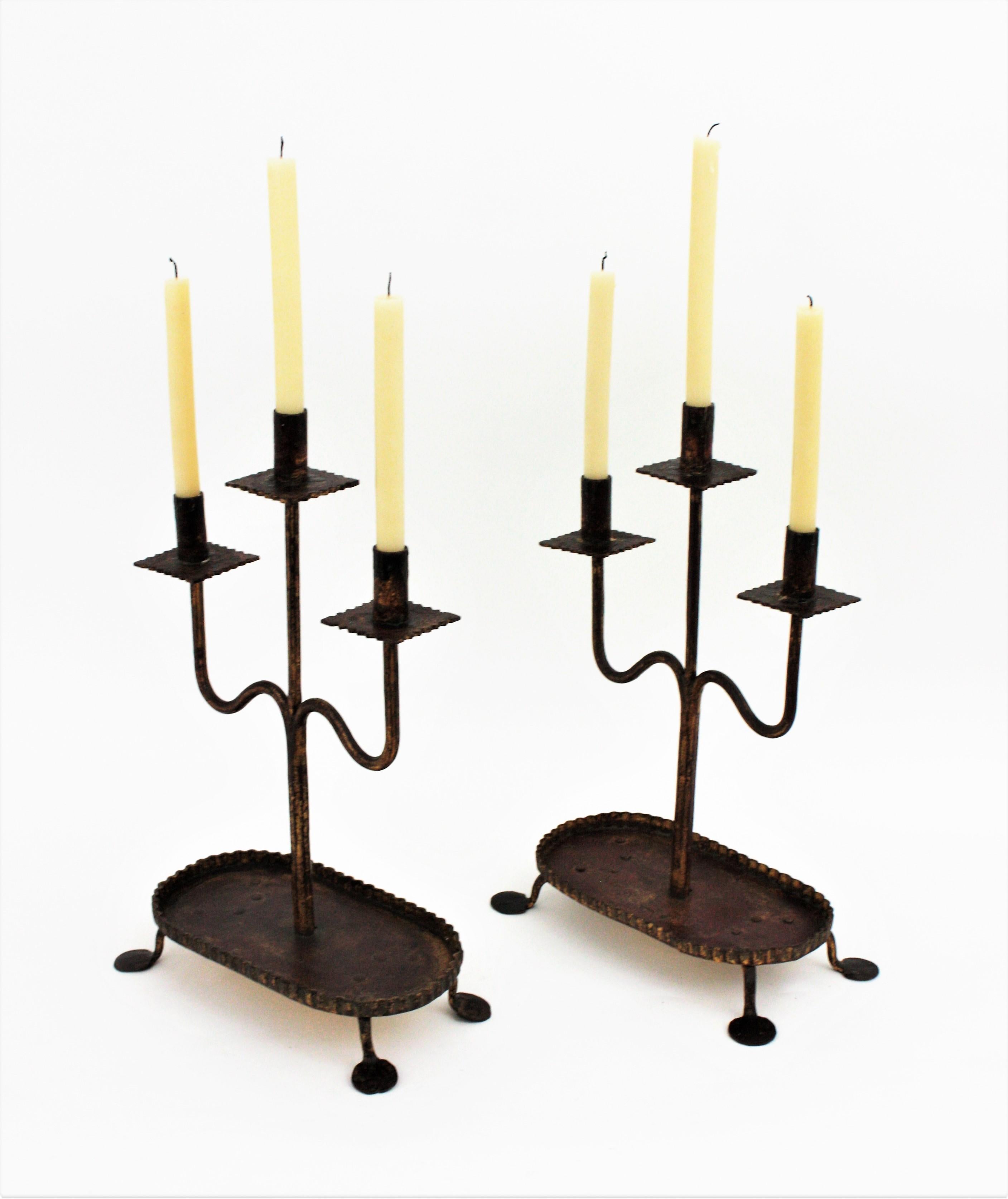 VINTAGE SPANISH REVIVAL WROUGHT IRON CANDELABRA CANDLE HOLDER outdoor lawn stake 