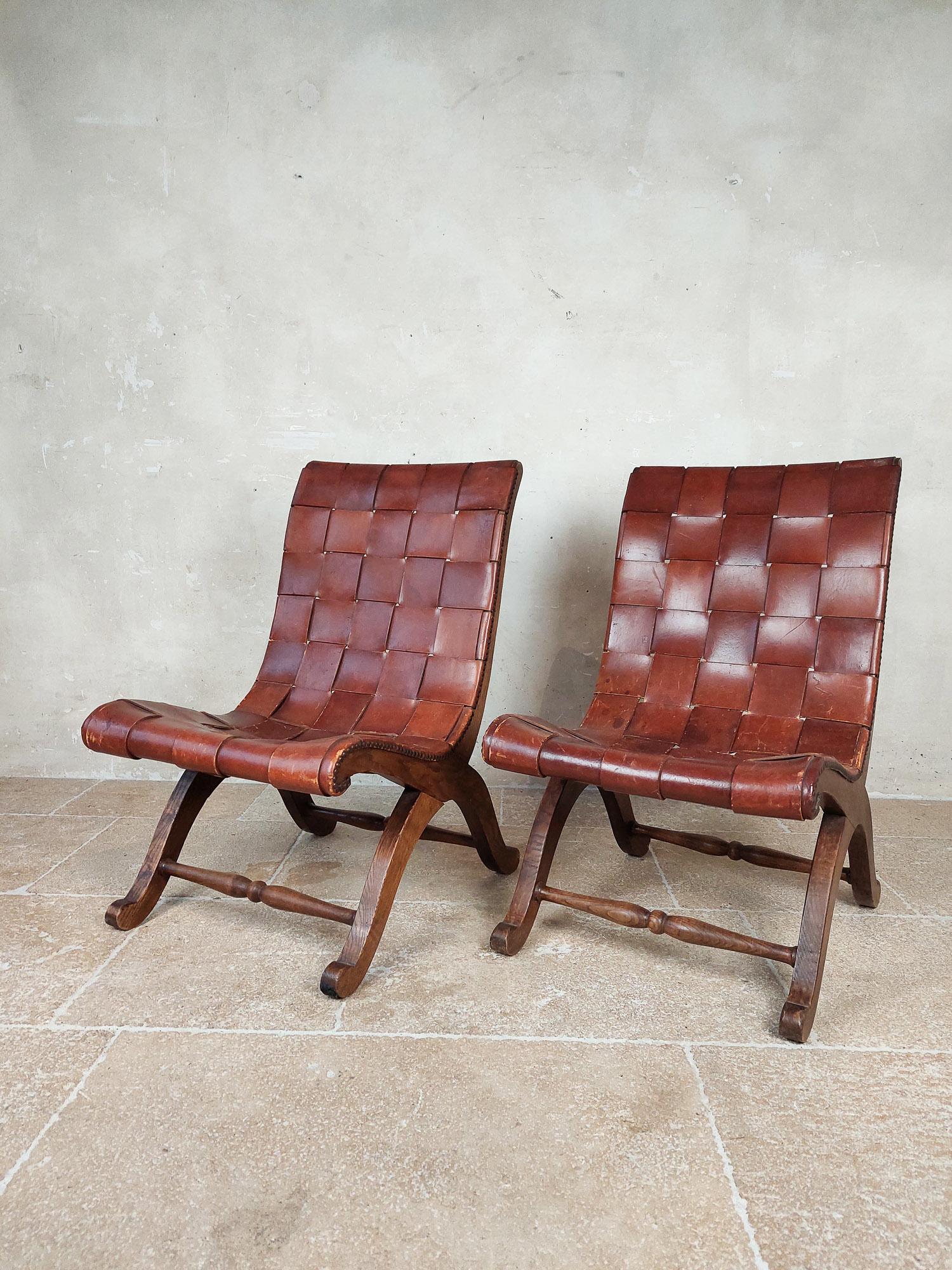 Mid-20th Century Pair of Spanish Leather 'Slipper Chairs' by Pierre Lottier for Valenti