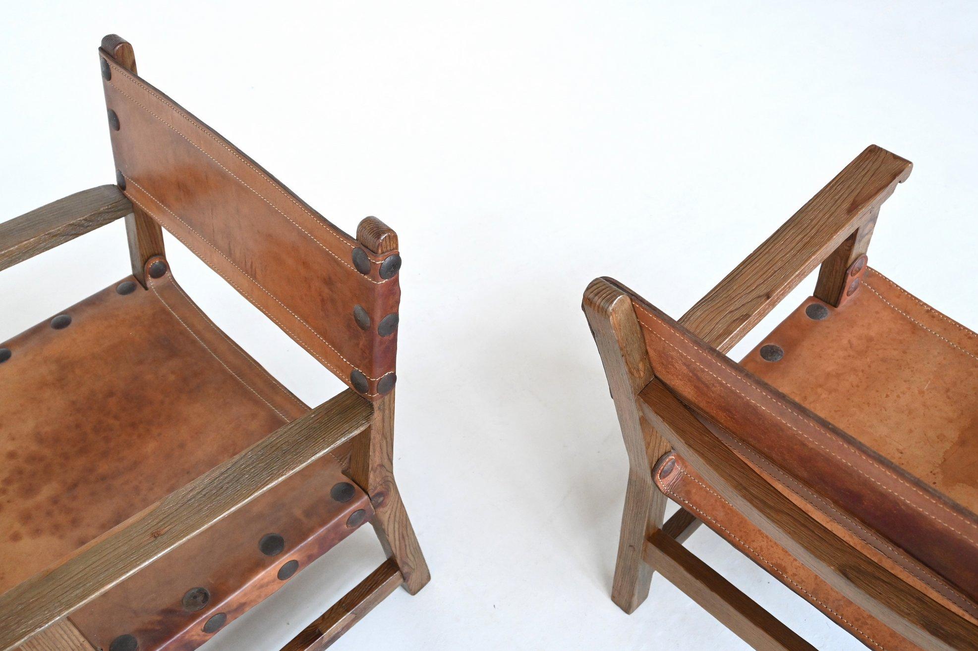 Pair of Spanish lounge chairs oak and saddle leather Spain 1960 For Sale 4