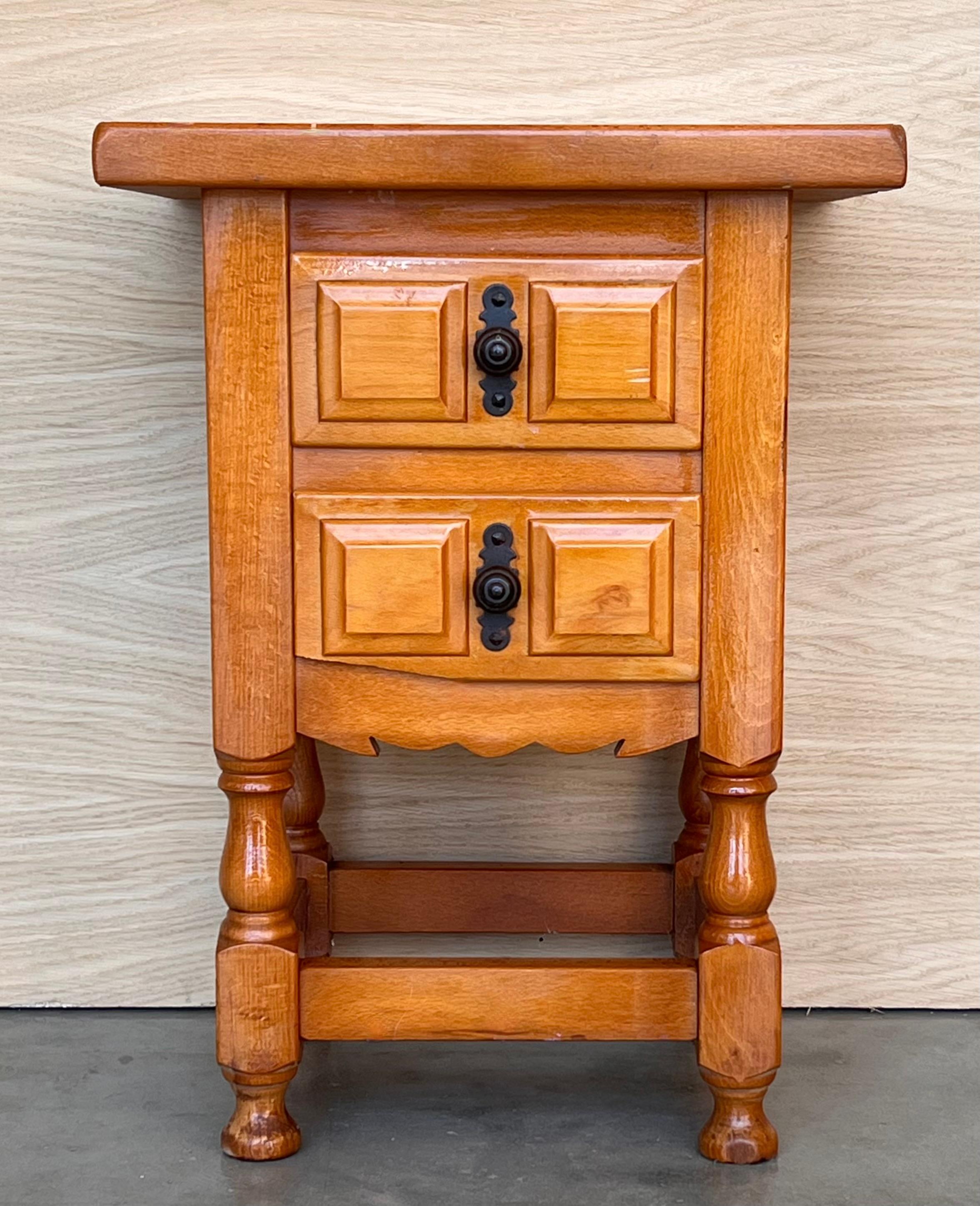 Spanish Colonial Pair of Spanish Narrow Nightstands with two drawers For Sale