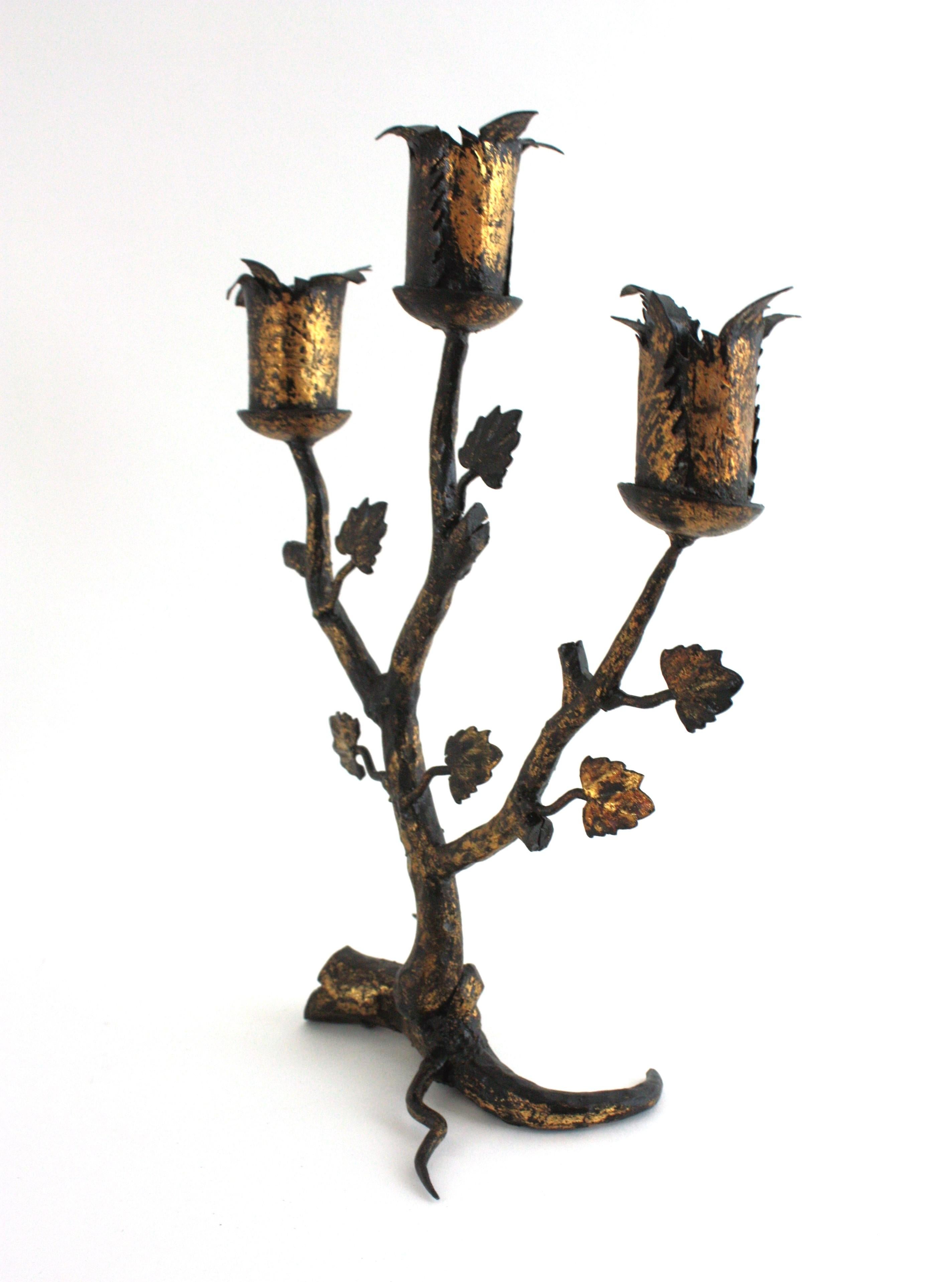 Pair of Spanish Naturalistic Candle Holders in Gilt Wrought Iron, 1940s For Sale 4