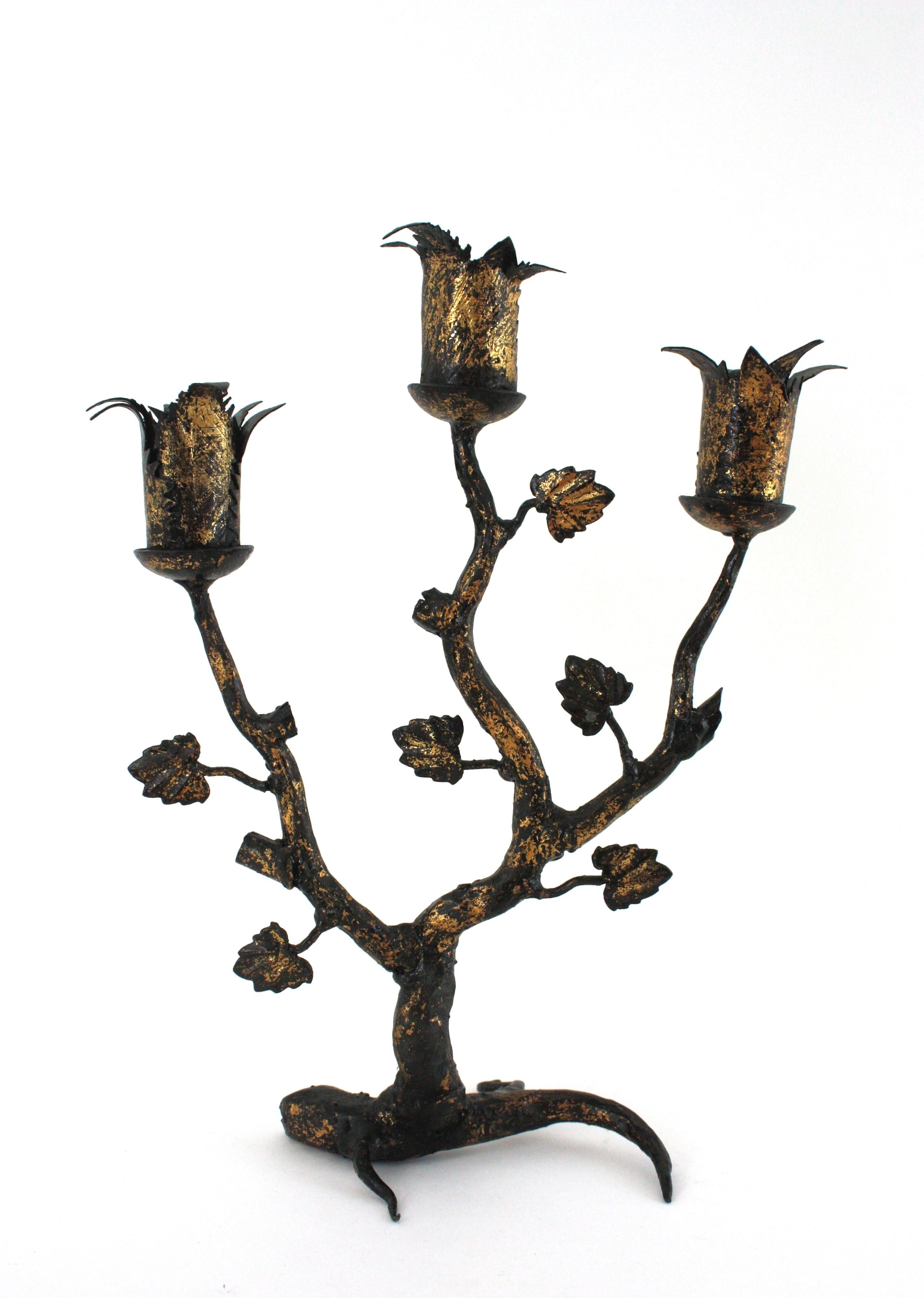 Pair of Spanish Naturalistic Candle Holders in Gilt Wrought Iron, 1940s For Sale 6