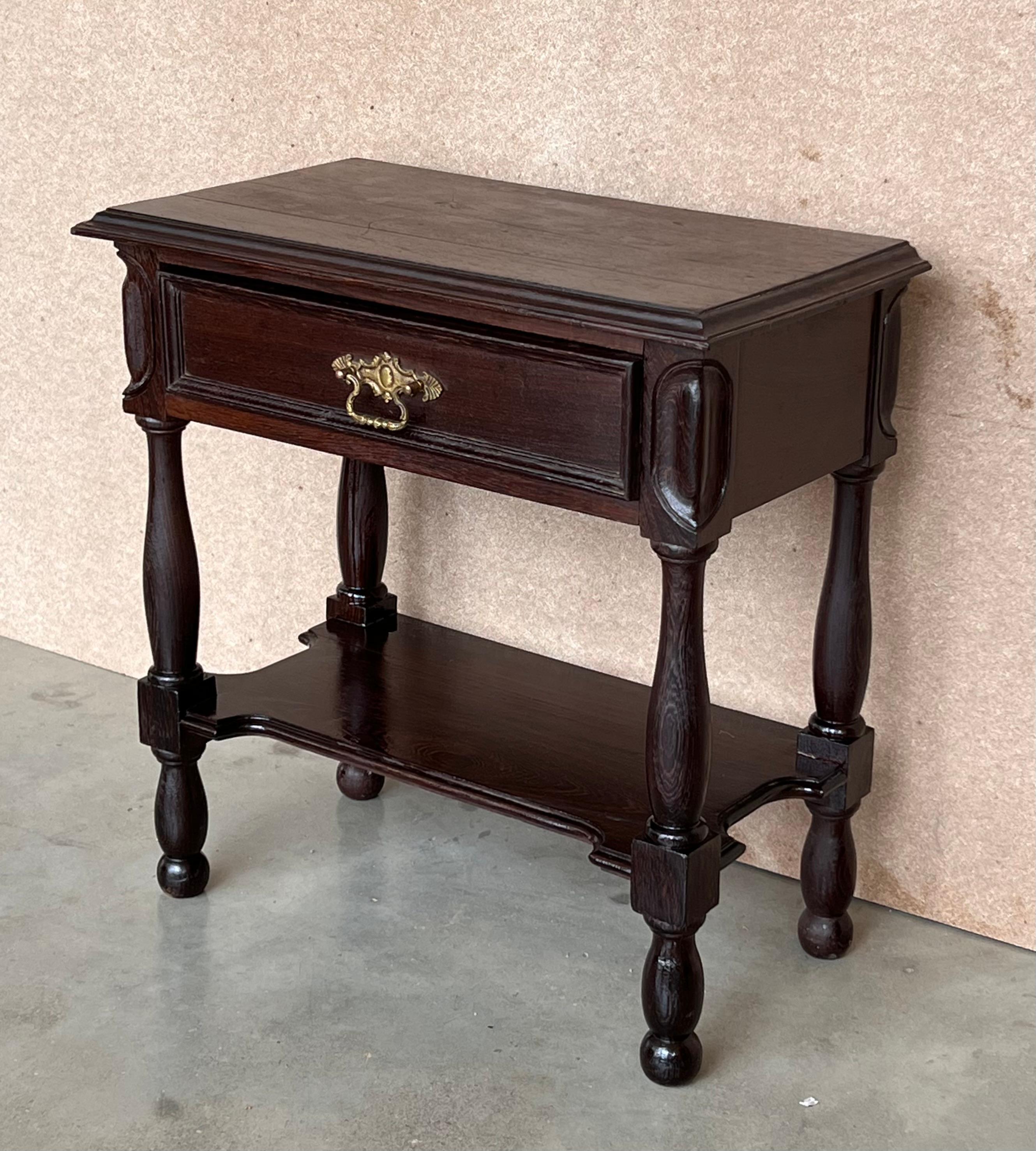 Pair of Spanish Nightstands with One Drawer and Low Shelve In Good Condition For Sale In Miami, FL