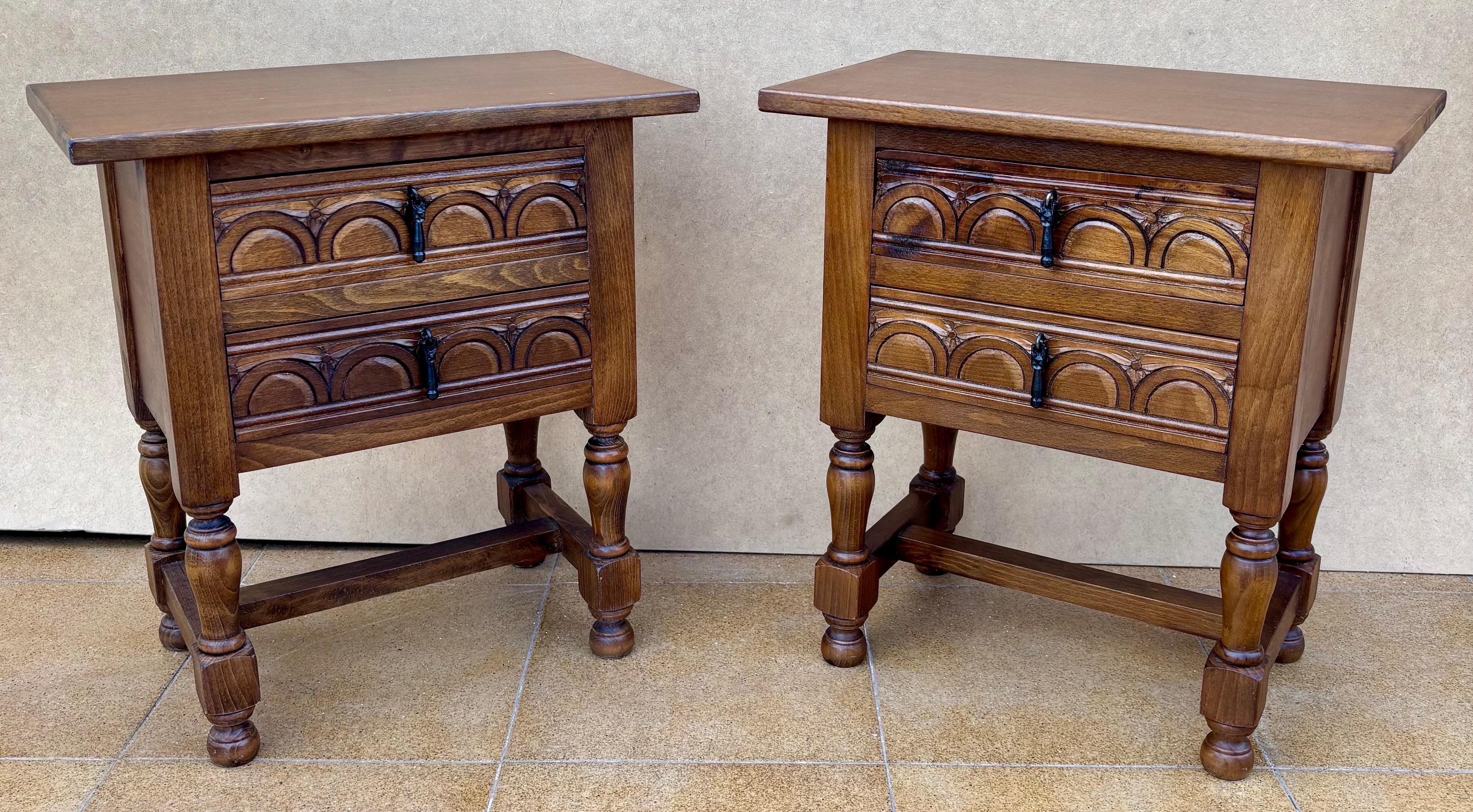 Pair Of Spanish Oak Bedside Tables With Two Drawers And Iron Hardware en vente 3