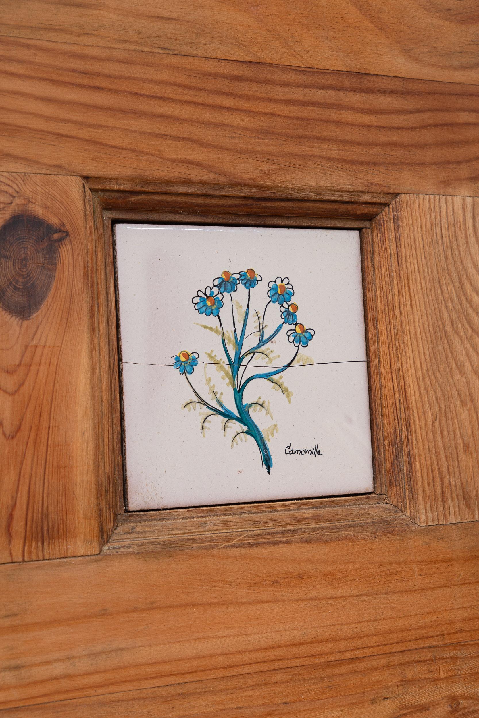 Paar Chalet Chic Stühle aus spanischer Kiefer, 1960er Jahre im Angebot 5