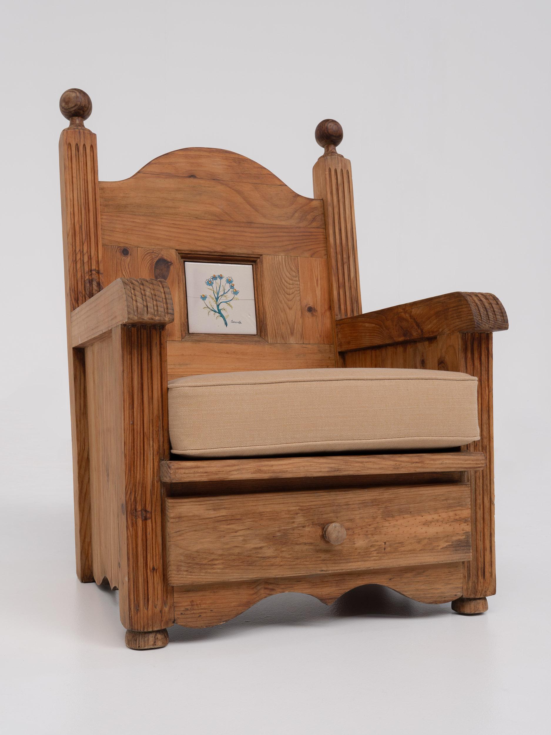 Paar Chalet Chic Stühle aus spanischer Kiefer, 1960er Jahre (Französisch) im Angebot