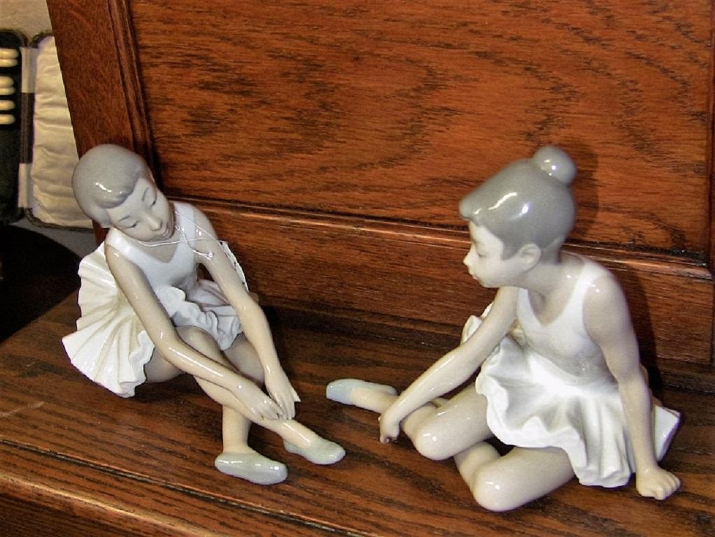 nao ballerina sitting down