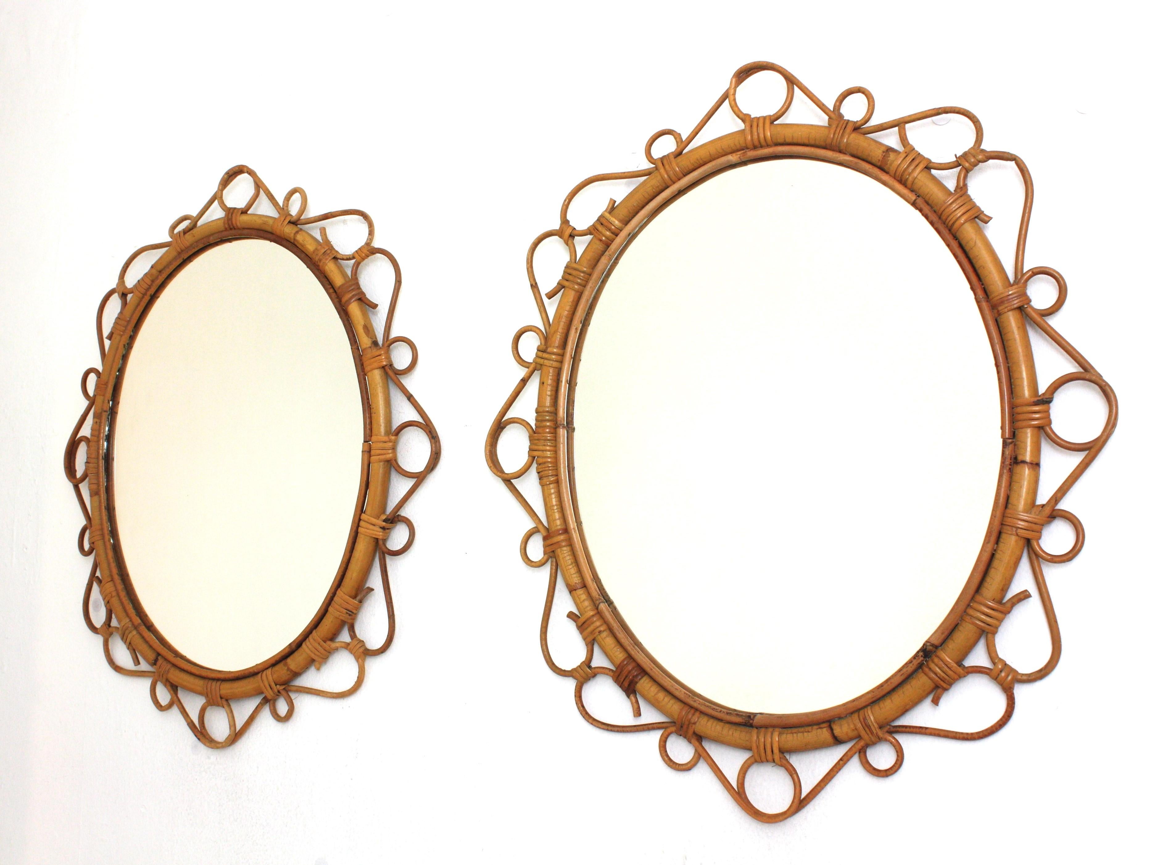Paire de miroirs ovales espagnols en rotin et bambou, années 1960 en vente 2