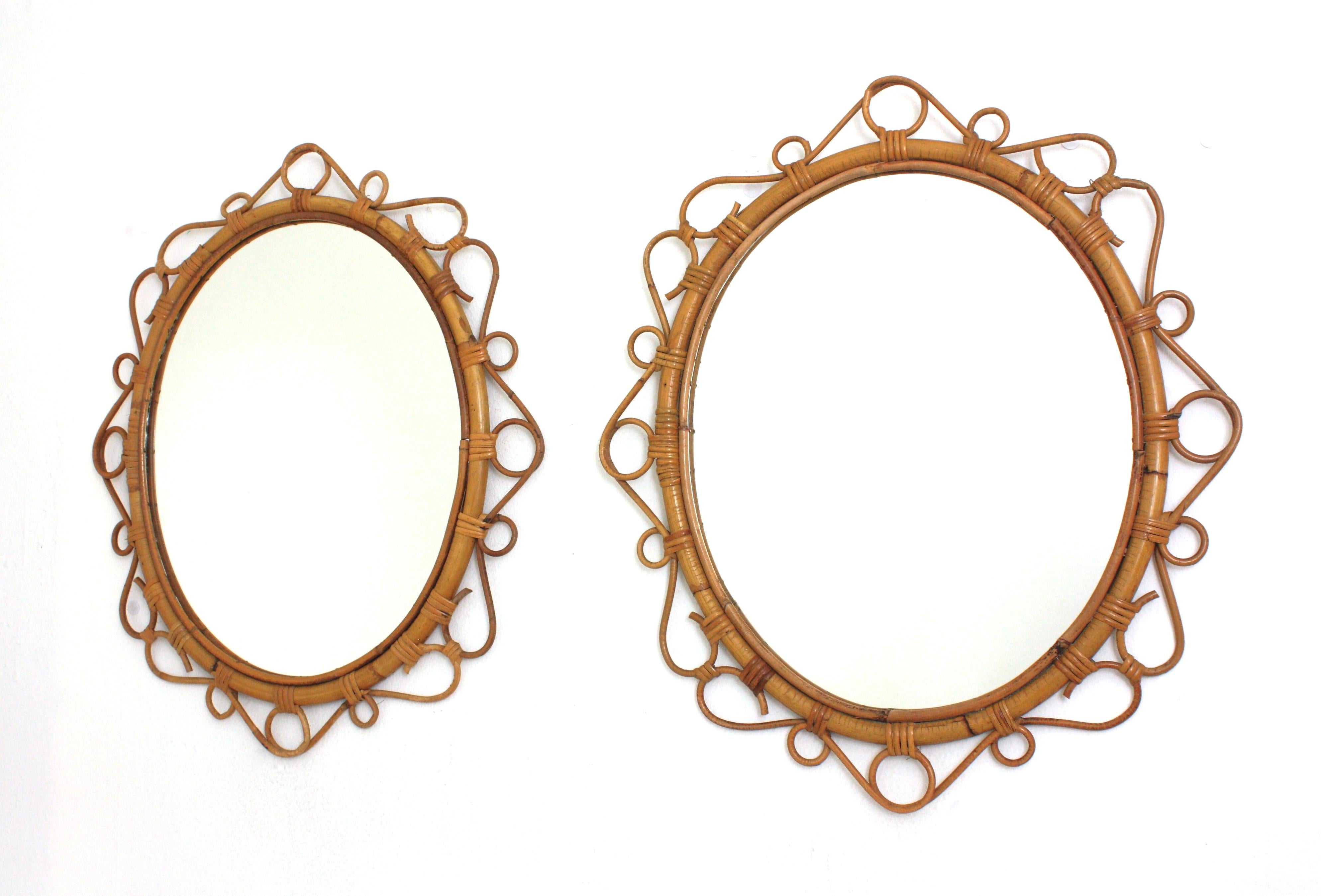 Paire de miroirs ovales espagnols en rotin et bambou, années 1960 en vente 1