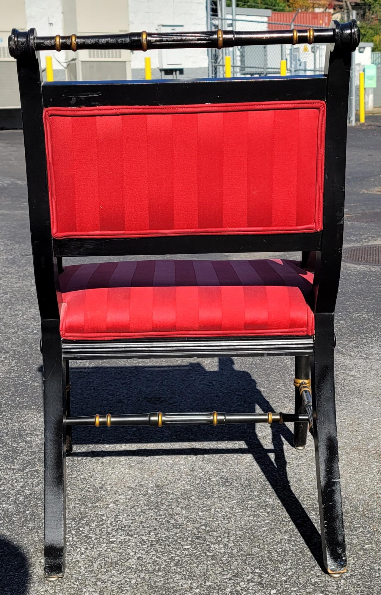 Paire de fauteuils de style Régence espagnol dorés à la feuille et tapissés d'ébène en vente 7