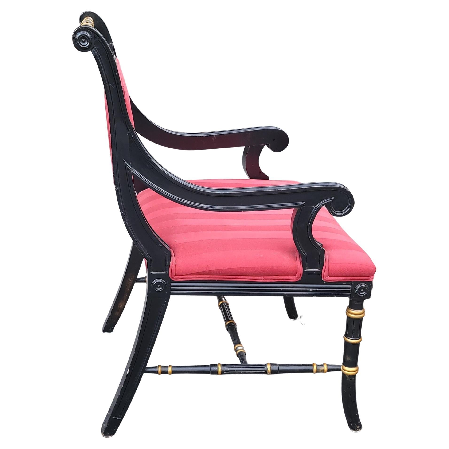 Paire de fauteuils de style Régence espagnol dorés à la feuille et tapissés d'ébène Bon état - En vente à Germantown, MD