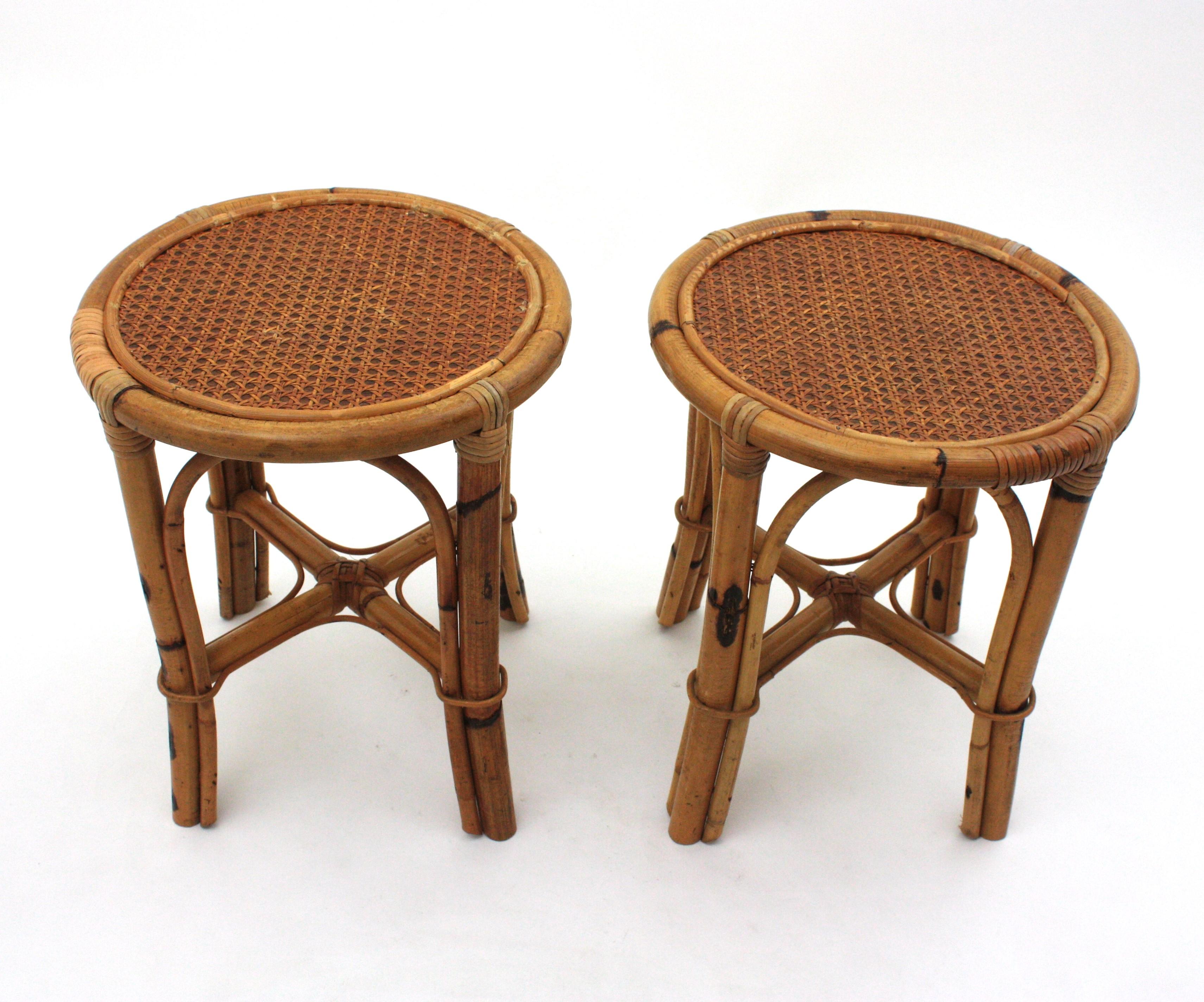 Hand-Crafted Pair of Spanish Round Stools / Side Tables in Rattan with Cane Top, 1950s For Sale