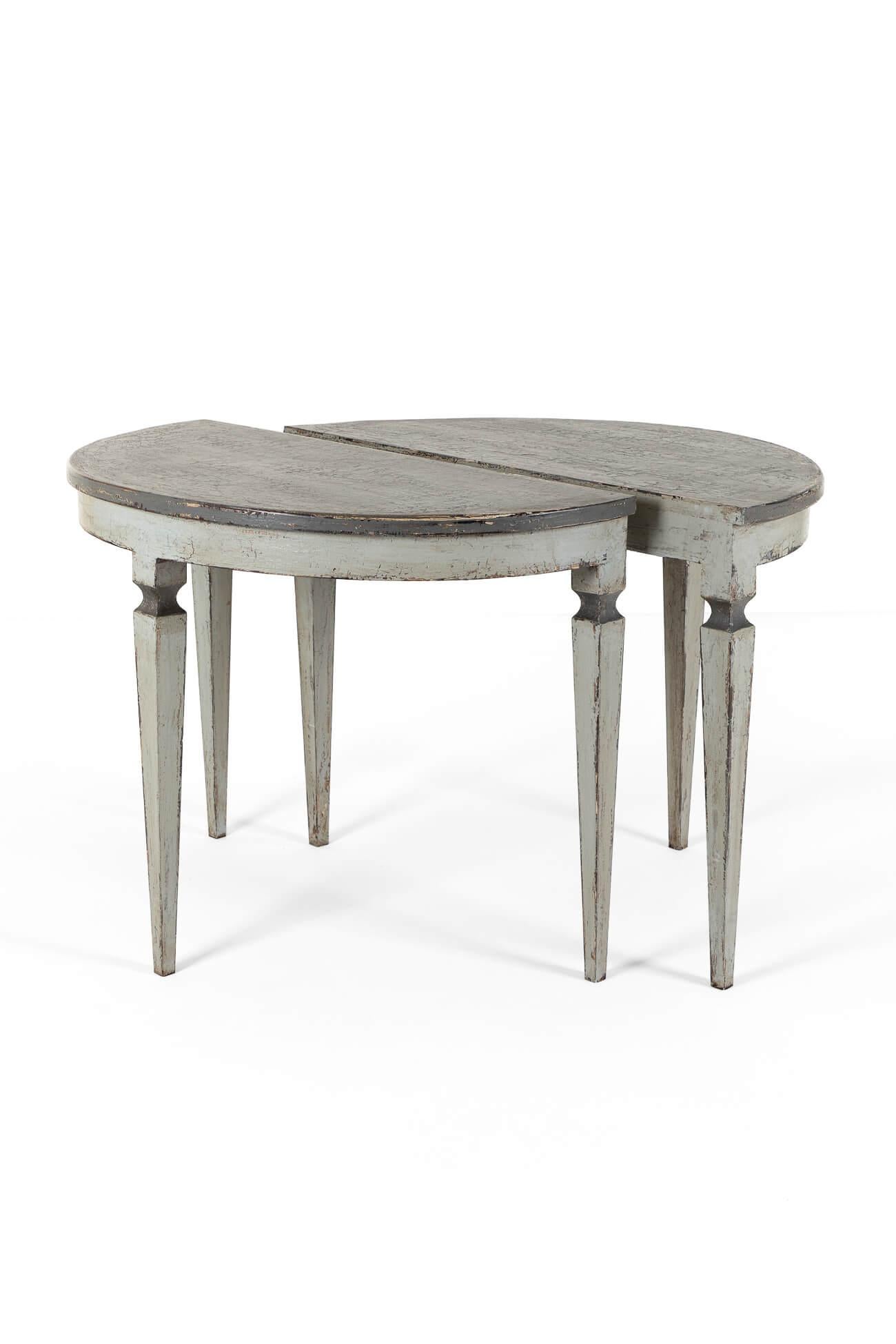 Hand-Crafted Pair of Spanish Rustic Console Tables For Sale