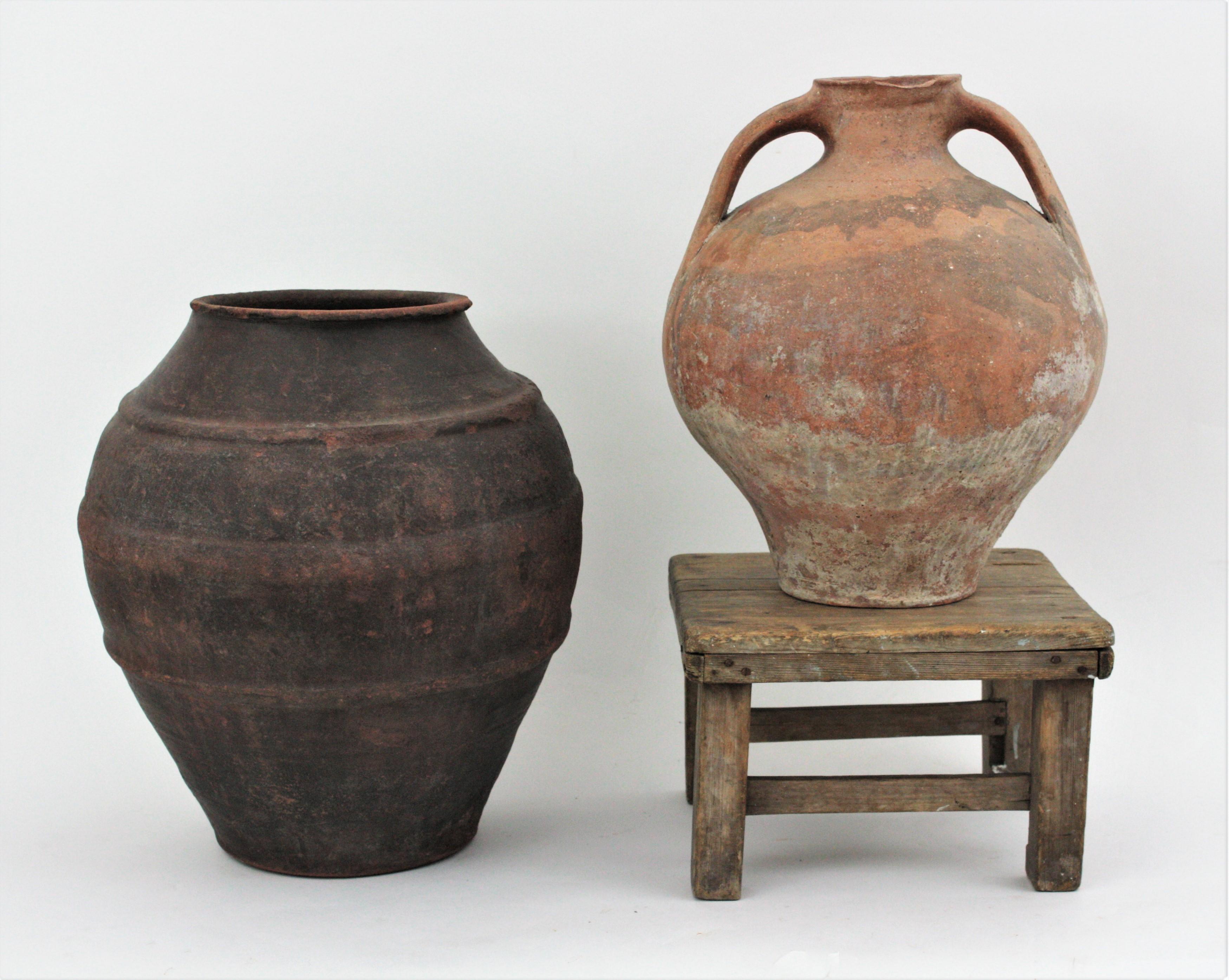 Pair of Spanish Terracotta Water Jars or Vessels For Sale 11