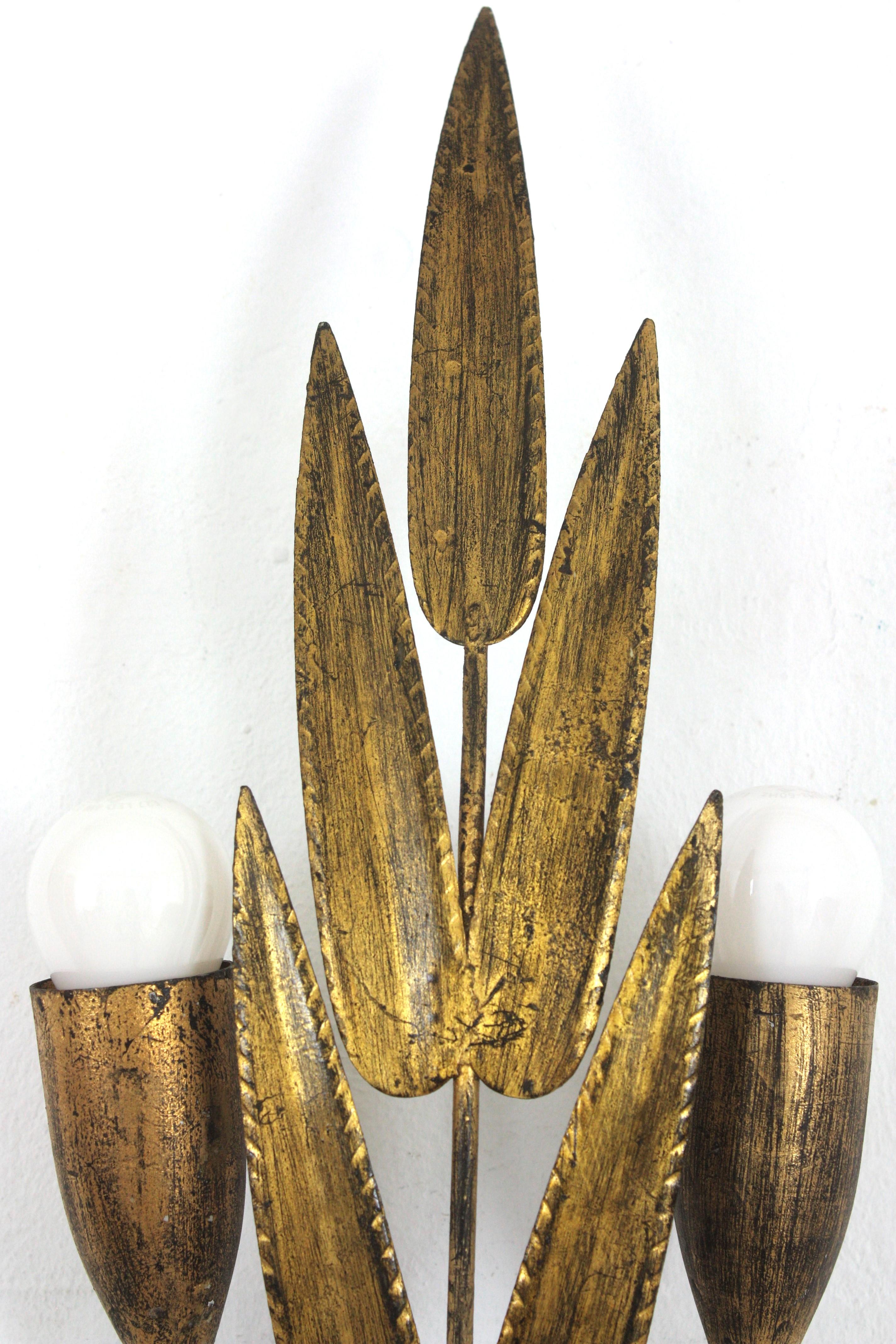 20th Century Pair of Spanish Wall Sconces with Foliage Design, Gilt Iron
