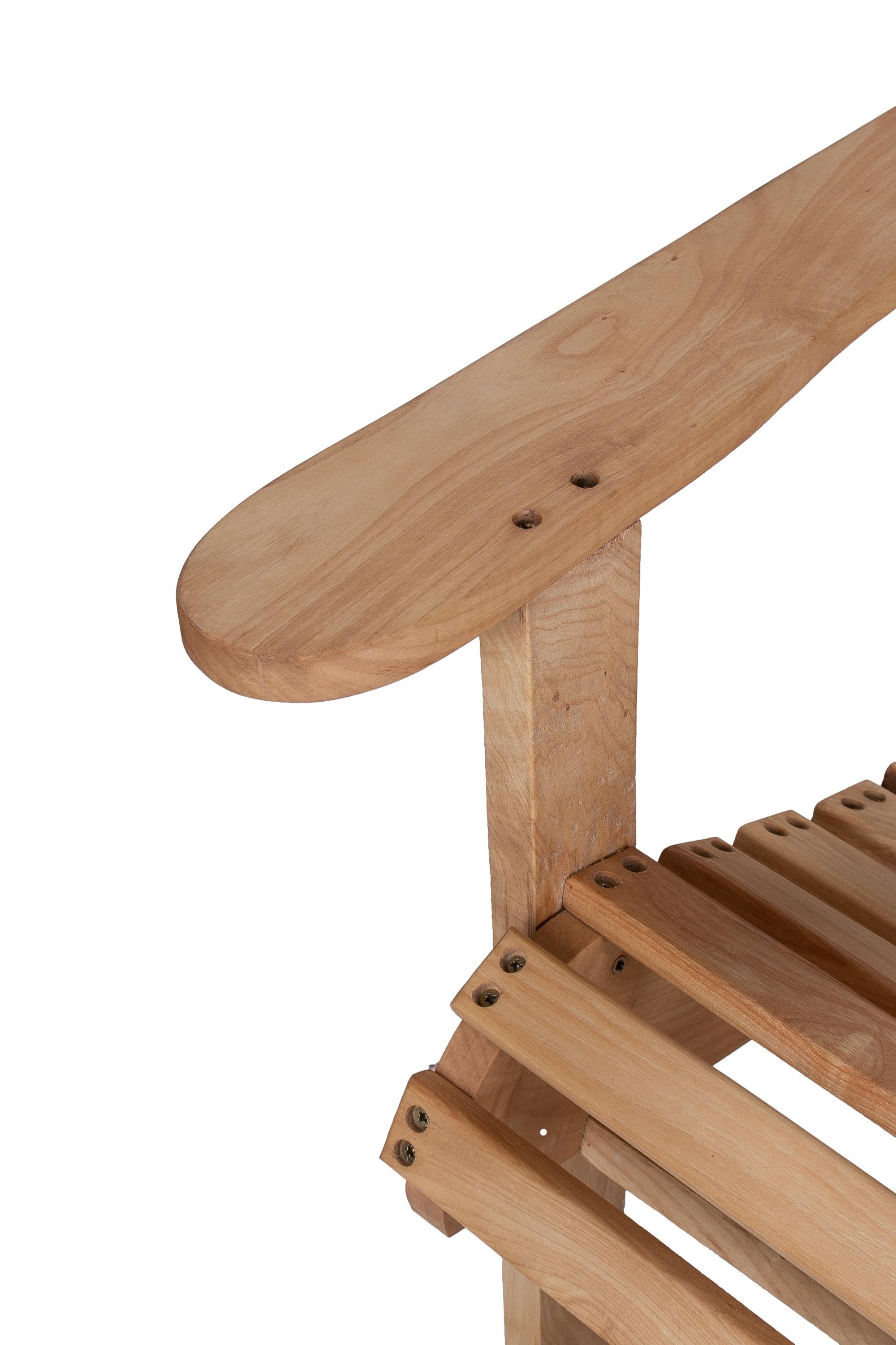 Paire de fauteuils de jardin espagnols en bois en vente 1