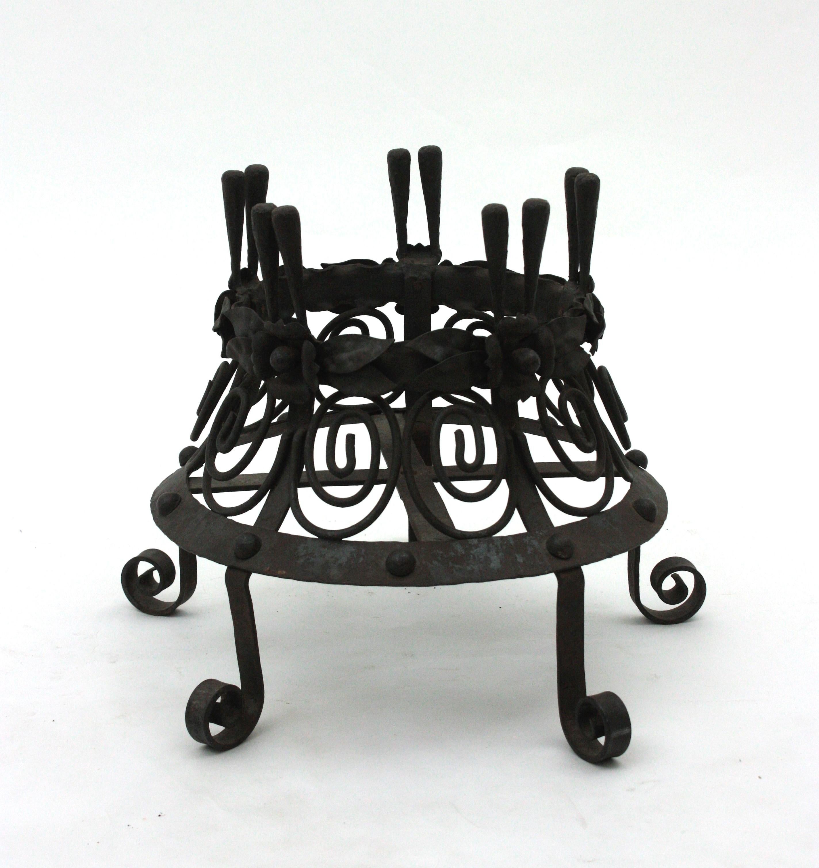 Pair of Spanish Wrought Iron Planters, 1940s For Sale 5