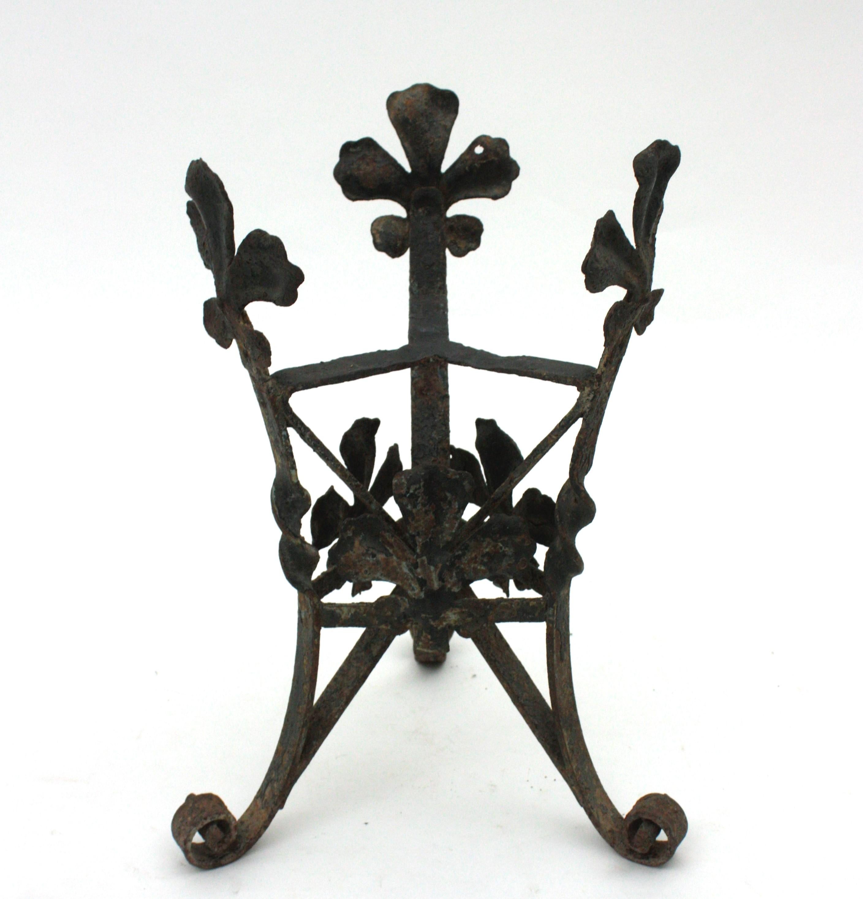 Pair of Spanish Wrought Iron Planters, 1940s In Good Condition For Sale In Barcelona, ES