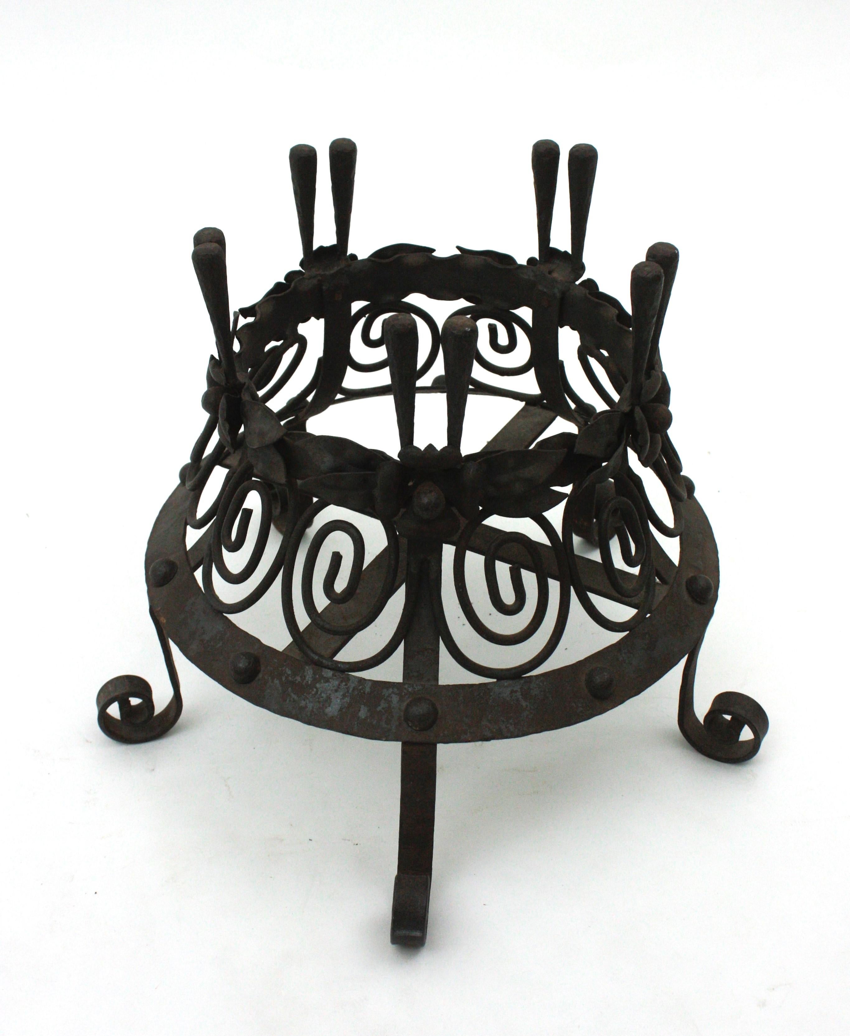 Pair of Spanish Wrought Iron Planters, 1940s For Sale 1