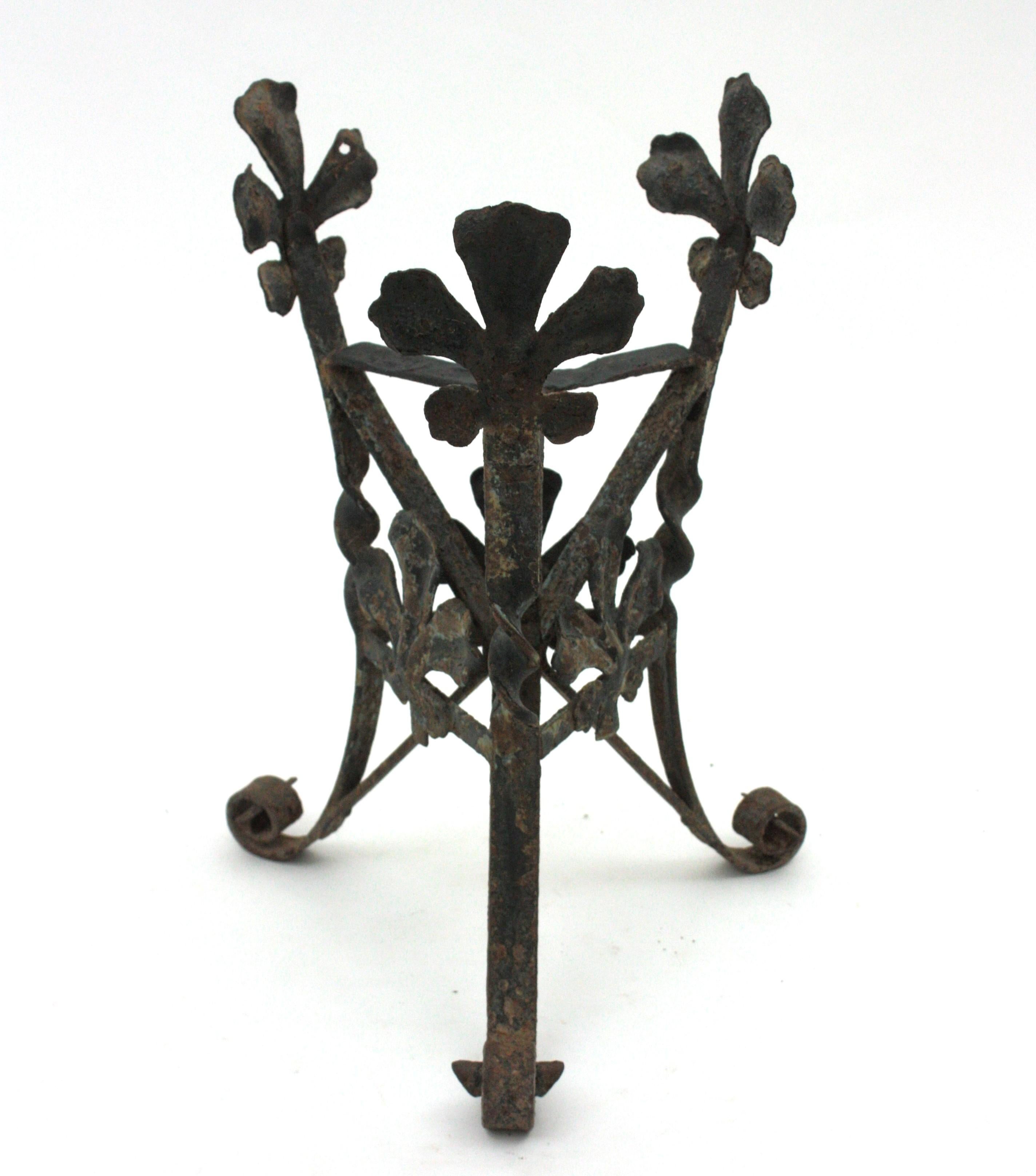 Pair of Spanish Wrought Iron Planters, 1940s For Sale 3