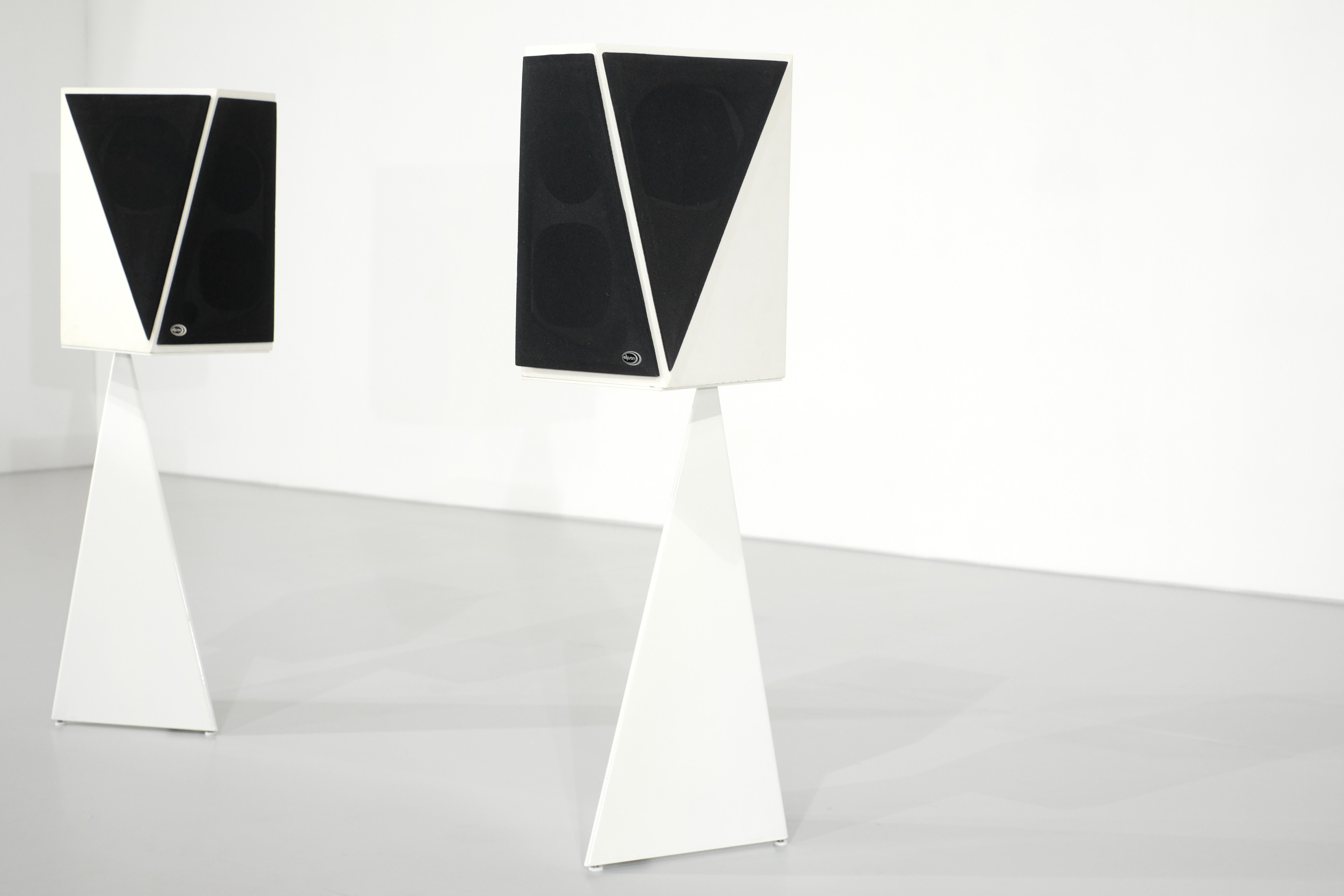 Métal Pair of speakers Elipson model “ 1401 