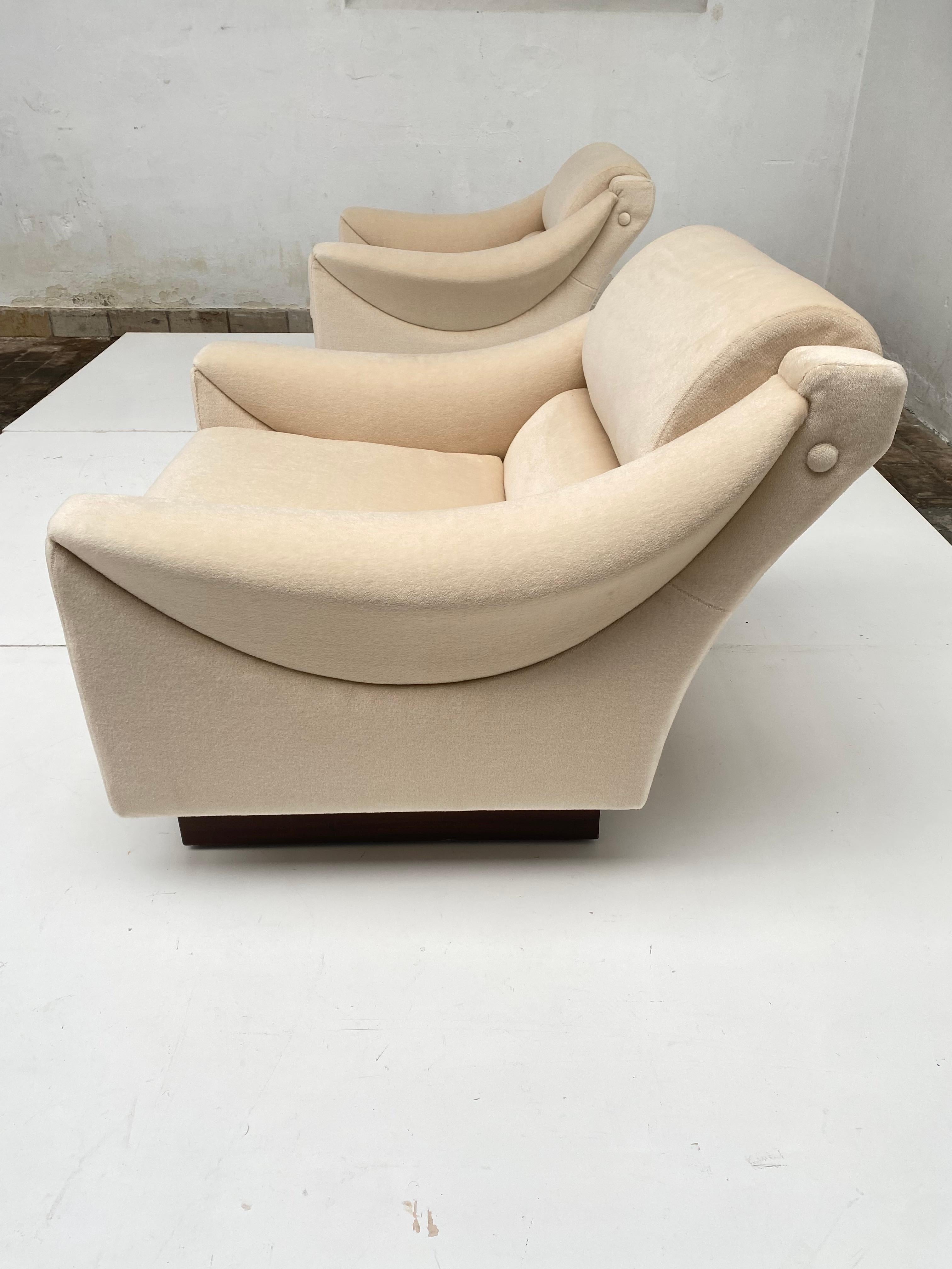 Pair of Spectacular 60s Italian Lounge Chairs New Pure Mohair Velvet Upholstery 1