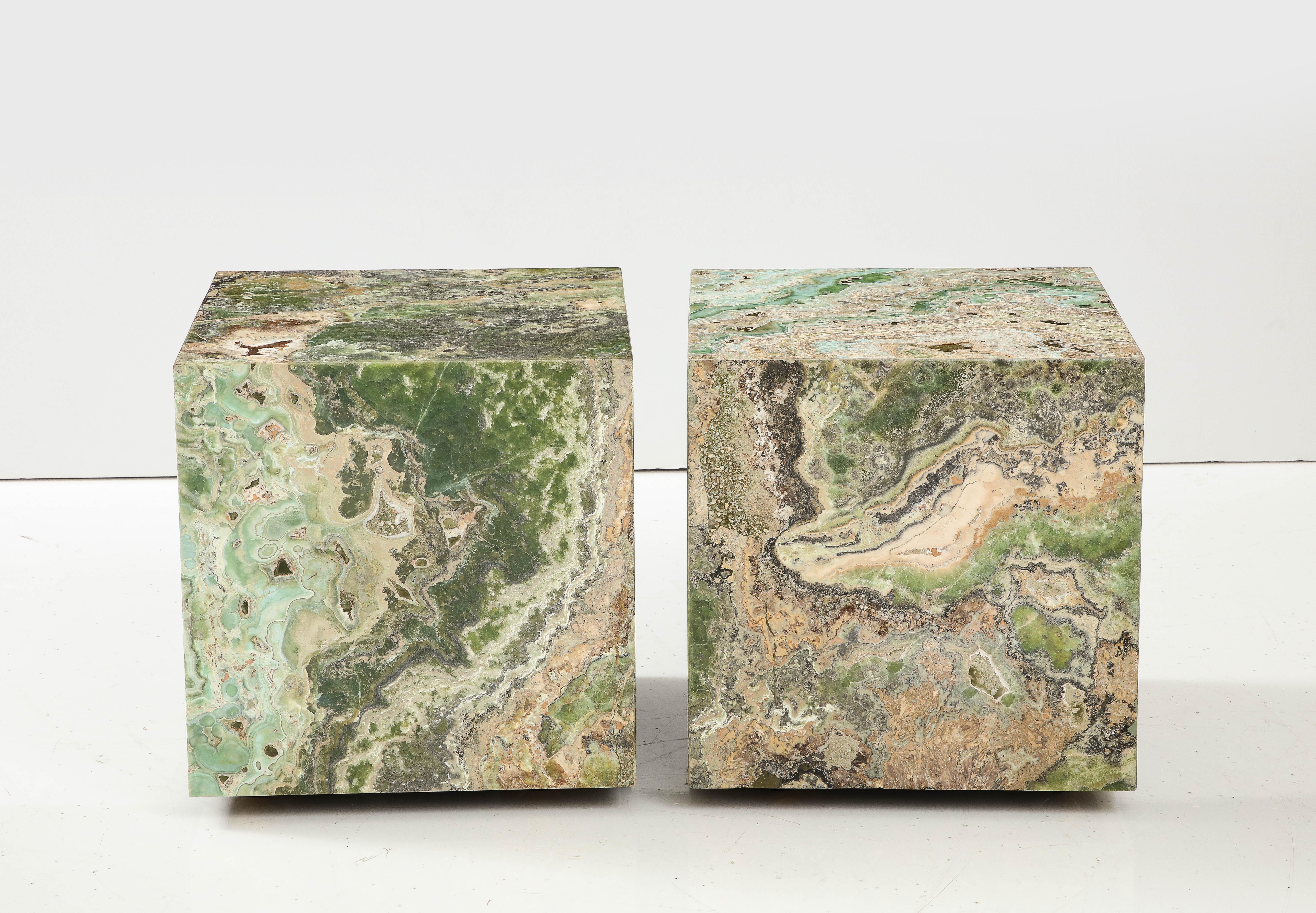 Pair of Spectacular Honed Onyx Cube Tables In Good Condition For Sale In New York, NY