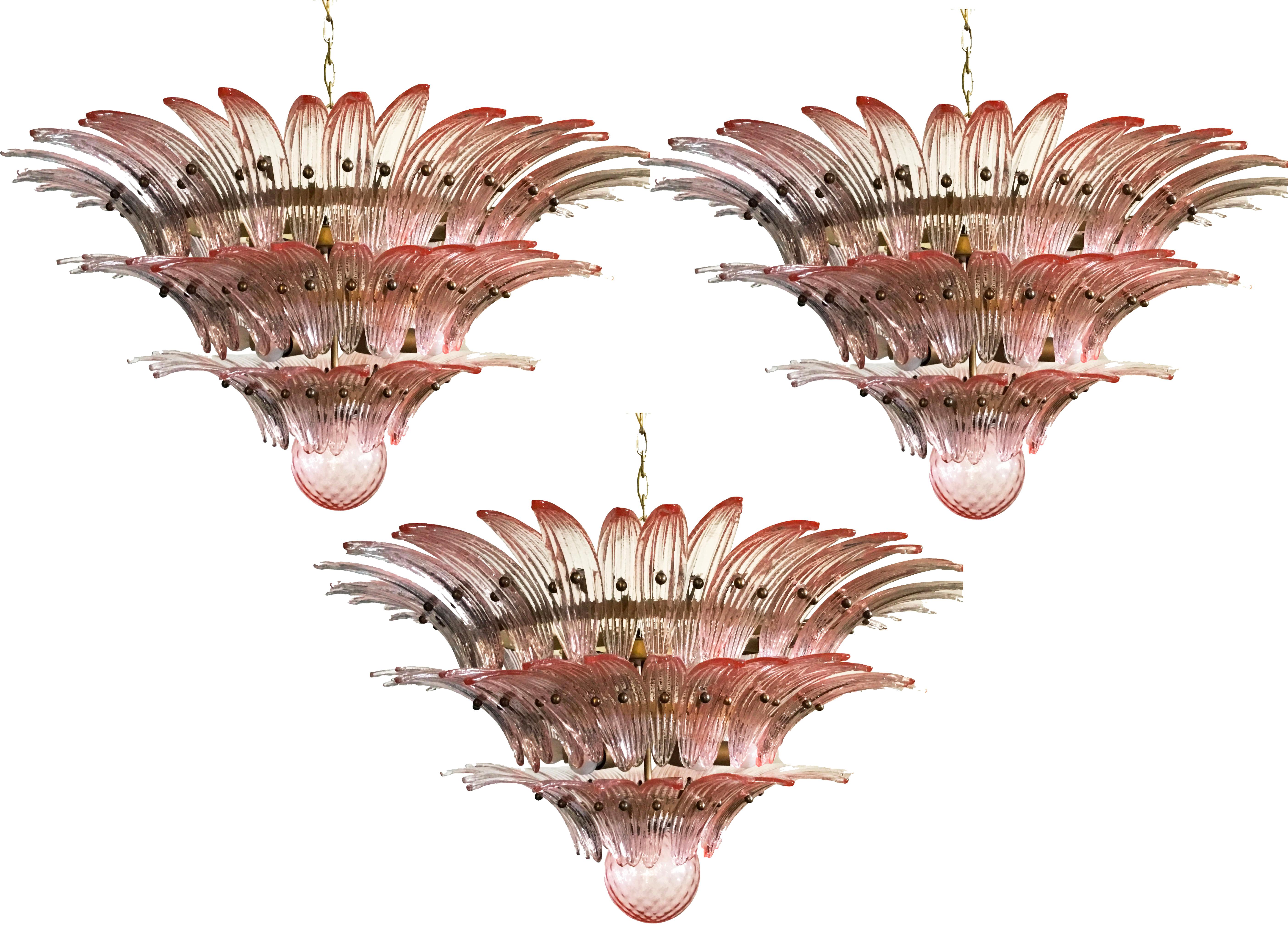 Pair of spectacular pink glass chandeliers. Murano For Sale 14