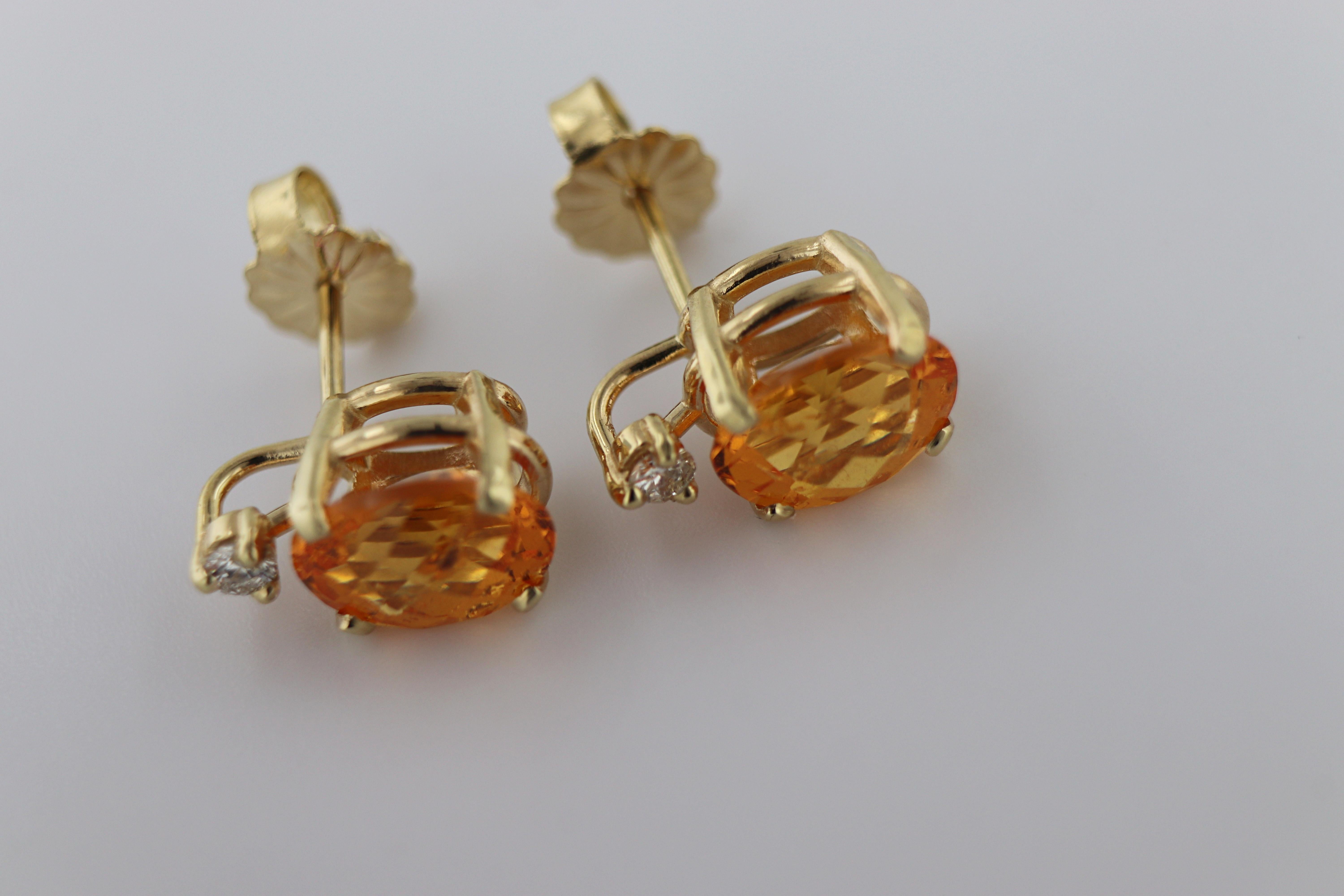Mixed Cut Pair of Spessartite Garnet, Diamond, 14k Gold Earrings For Sale