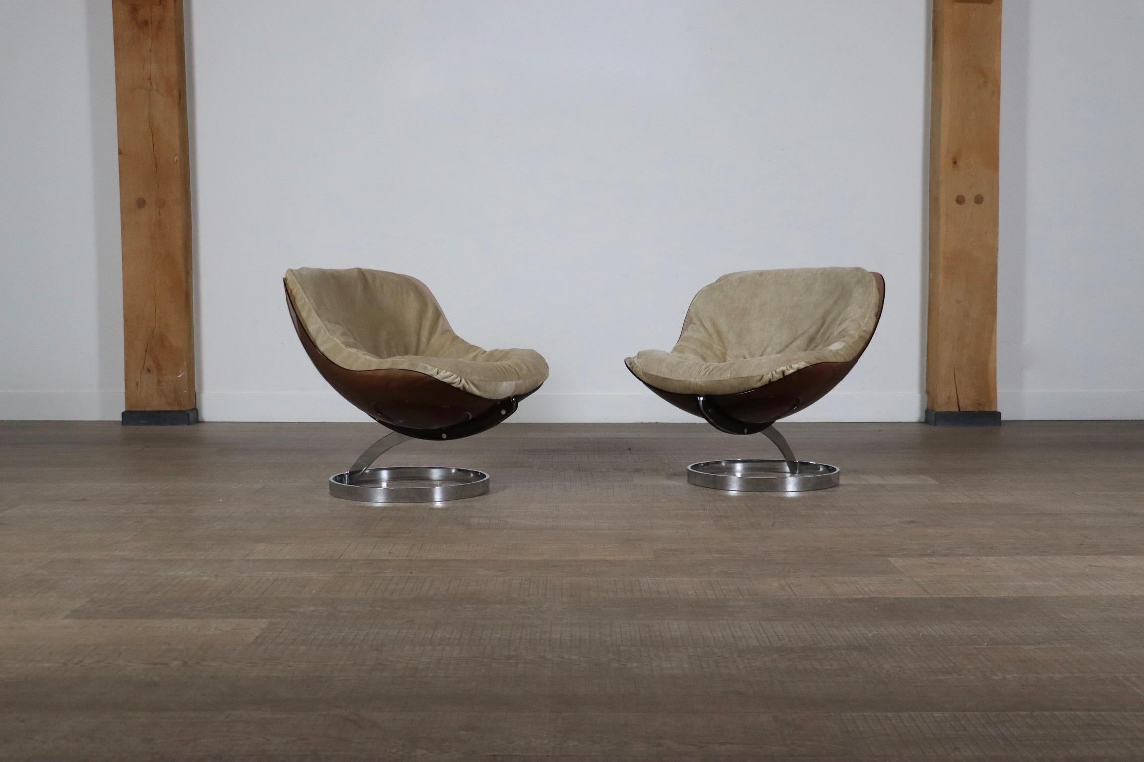 Pair Of Sphere Lounge Chairs By Boris Tabacoff For MMM, 1970s 8