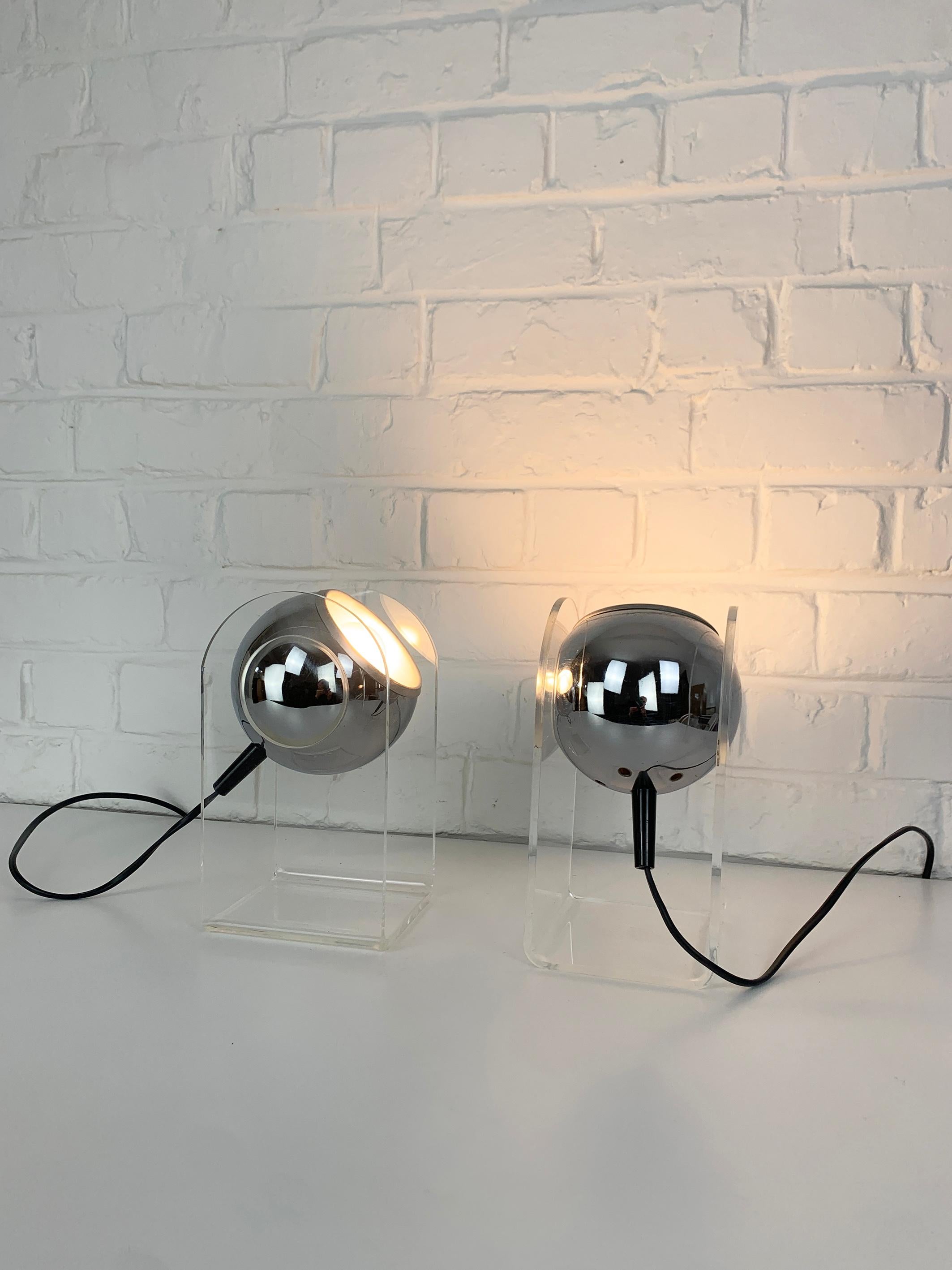 20th Century Pair of Sphere Space Age Ball Table Lamps, Plexiglass and Chrome, 1960-70s