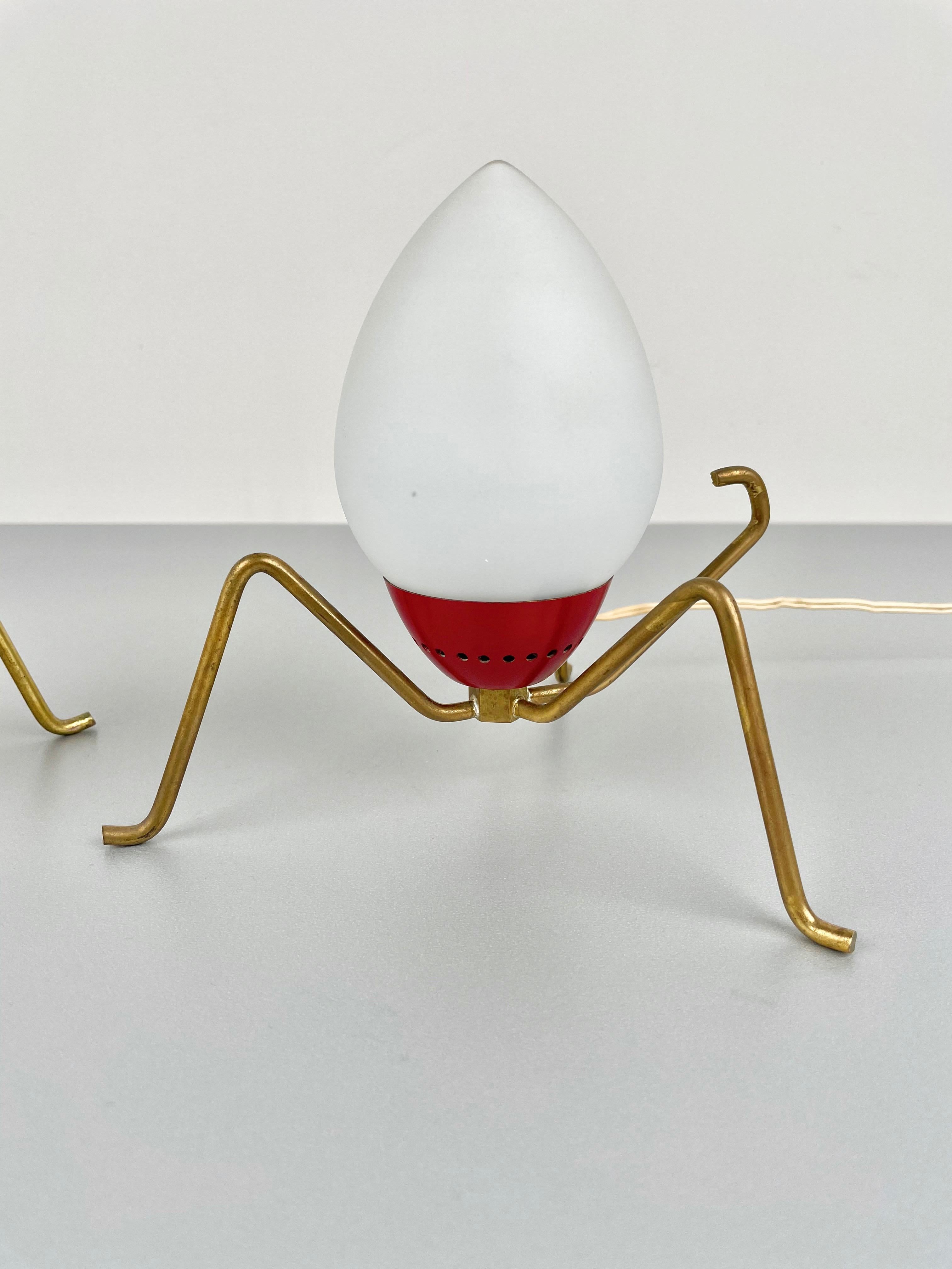 Mid-20th Century Pair of Spider Table Lamp in Brass and Opaline Glass Italy, 1950s For Sale