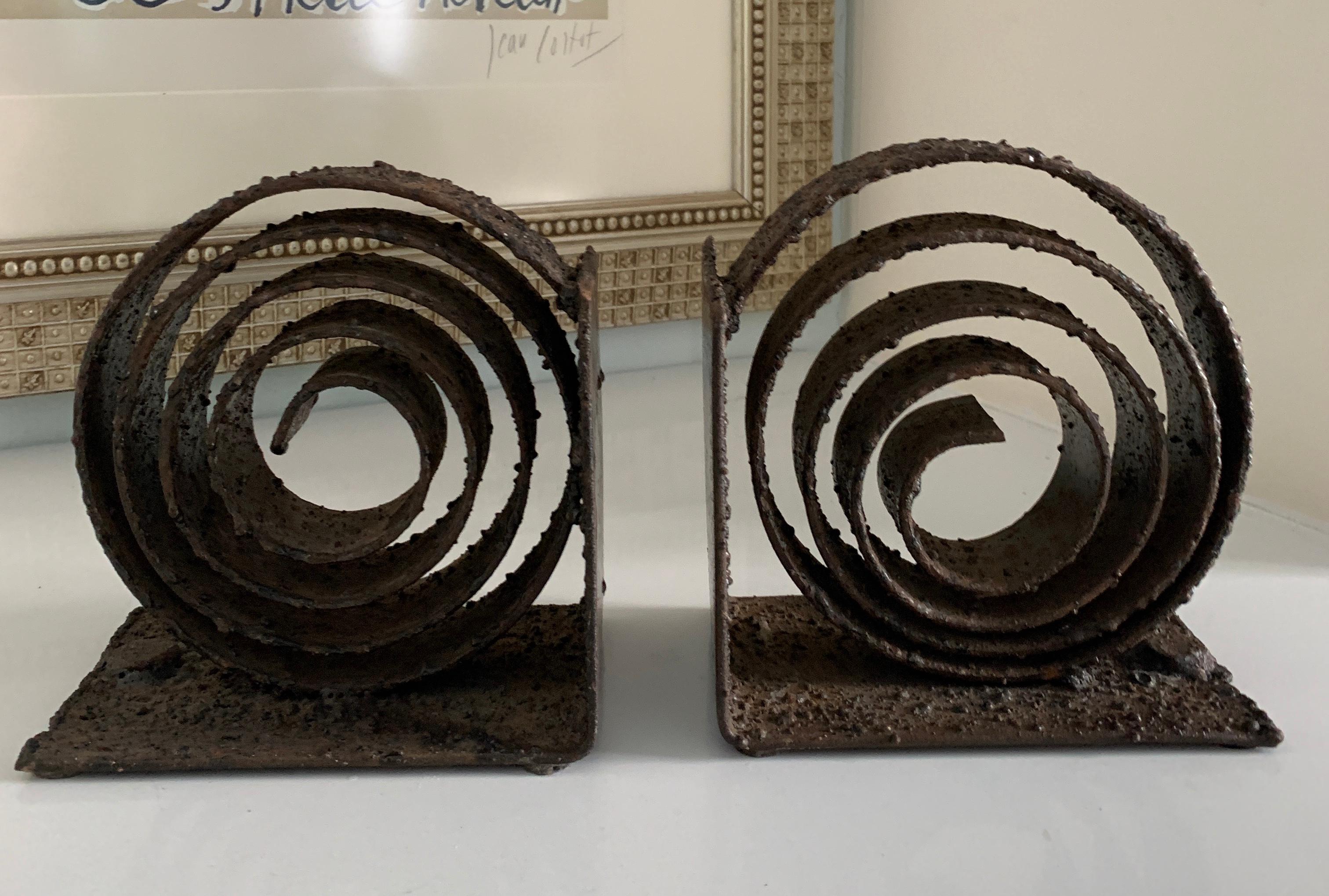20th Century  Wrought Iron Brutalist Bookends with Spiral Design For Sale