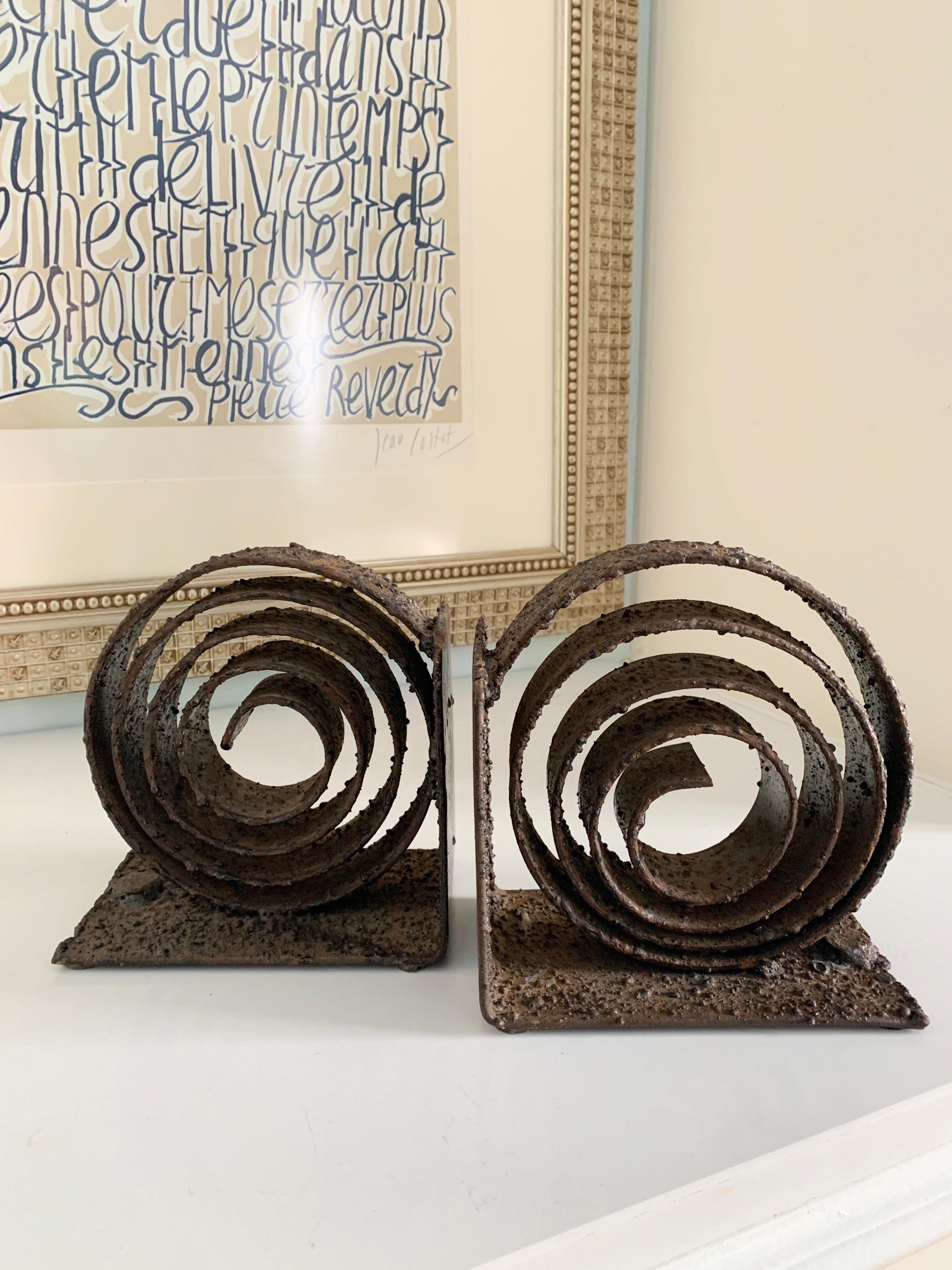  Wrought Iron Brutalist Bookends with Spiral Design For Sale 1